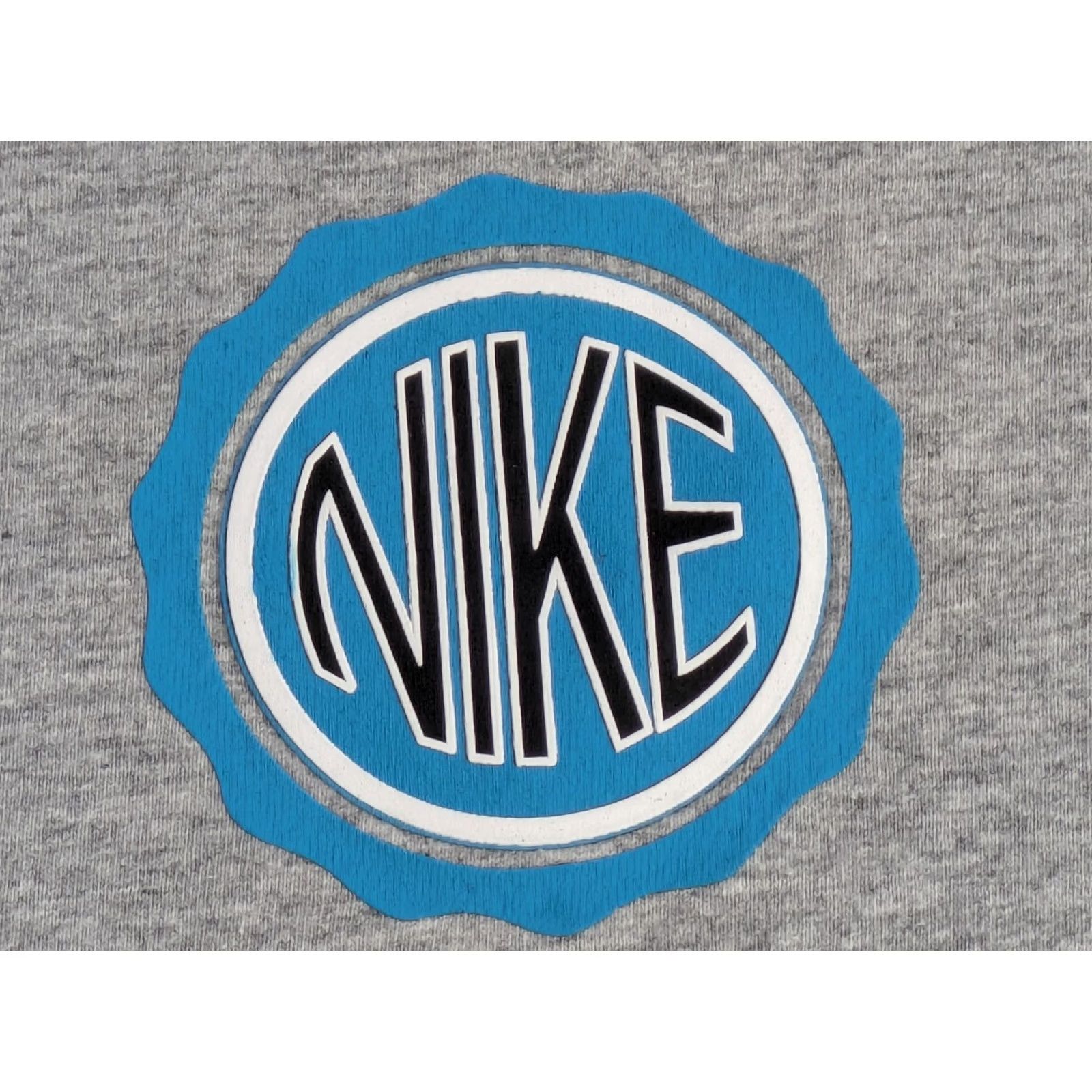 Nike VINTAGE Nike Shirt Essentials Puff Print Streetwear Grey Large 90s Size US L / EU 52-54 / 3 - 3 Thumbnail