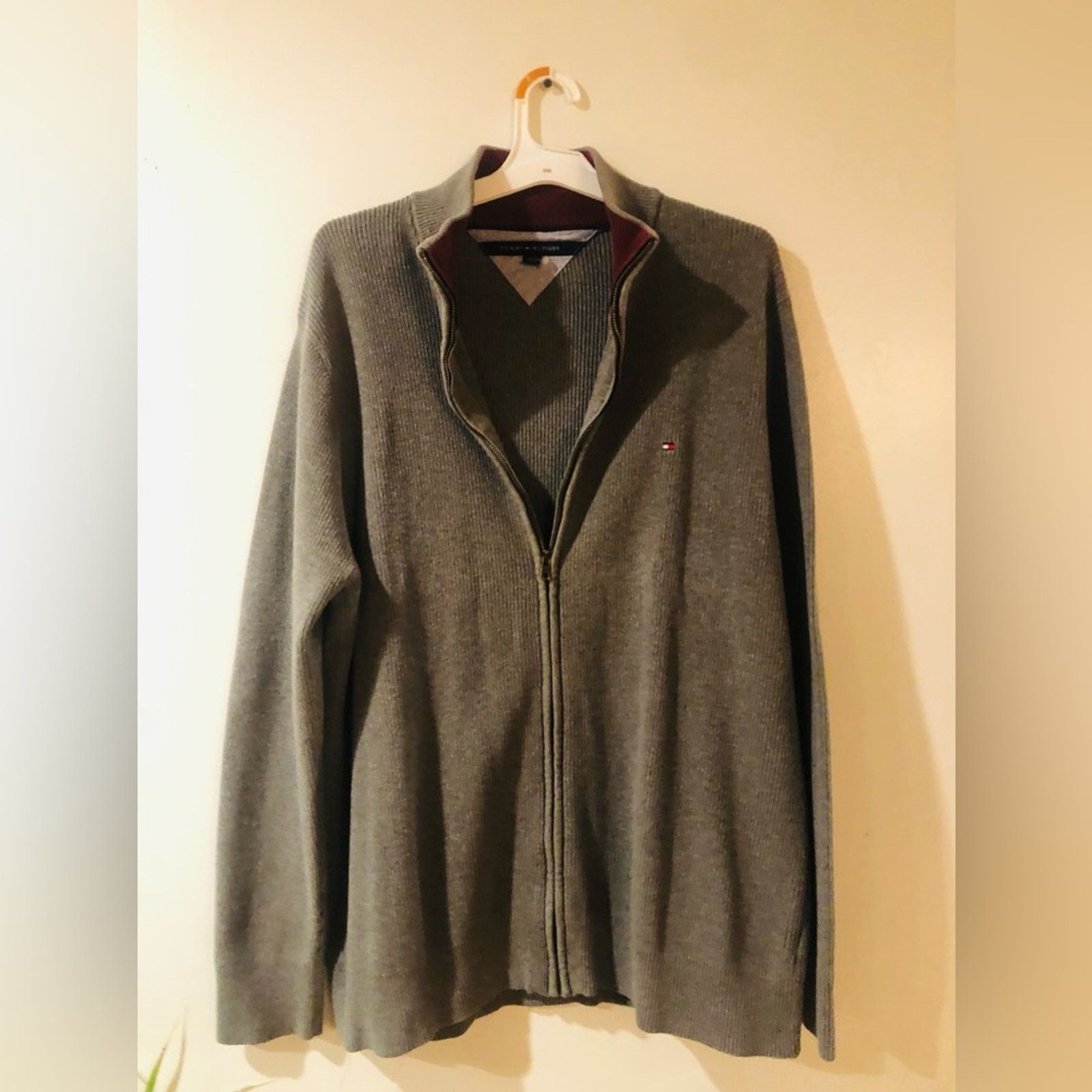 Tommy Hilfiger Tommy Hilfiger zip up sweater. Grey size xxl Size US XXL / EU 58 / 5 - 1 Thumbnail