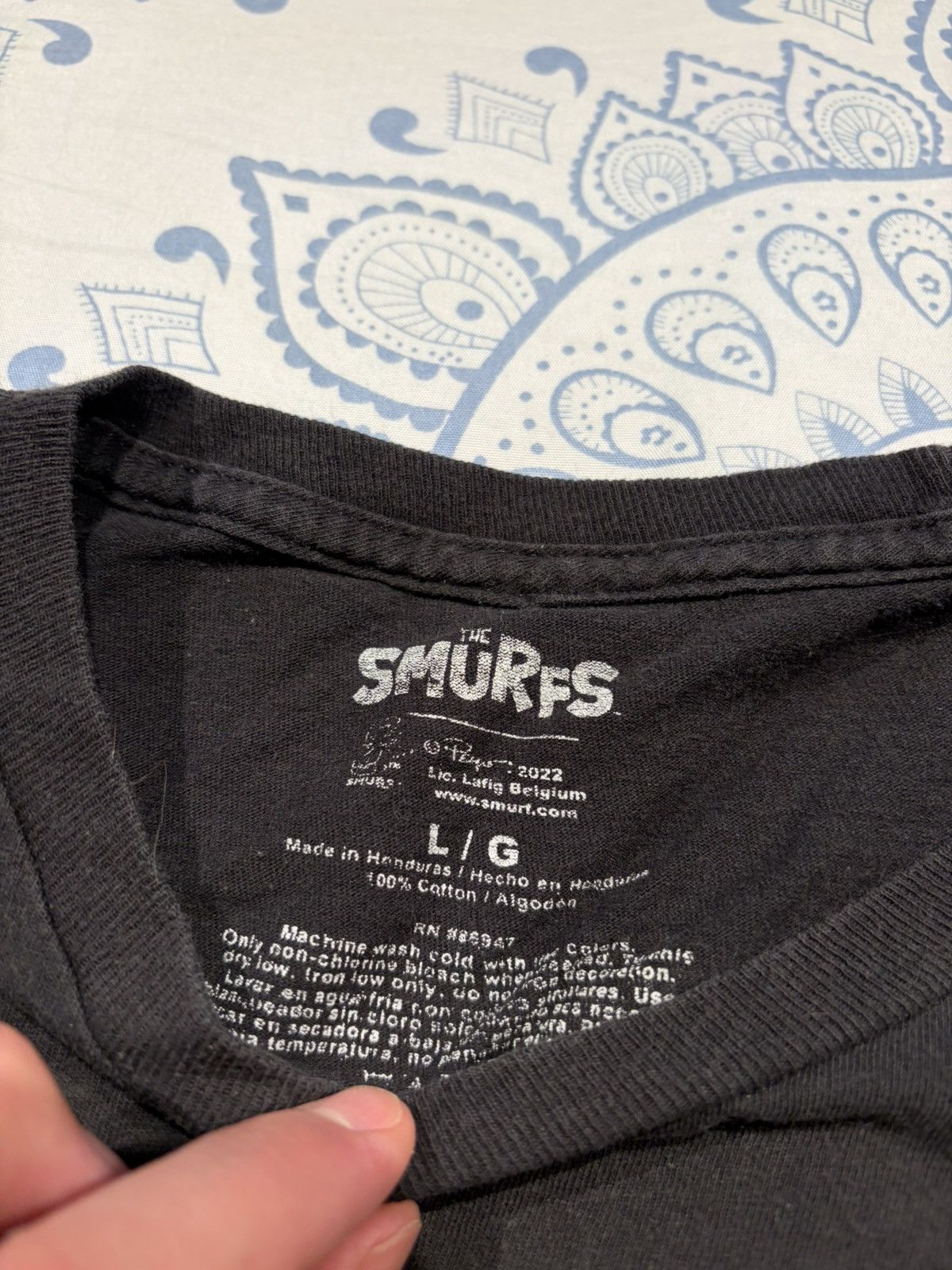 Vintage Smurfs shirt Large Size US L / EU 52-54 / 3 - 5 Thumbnail