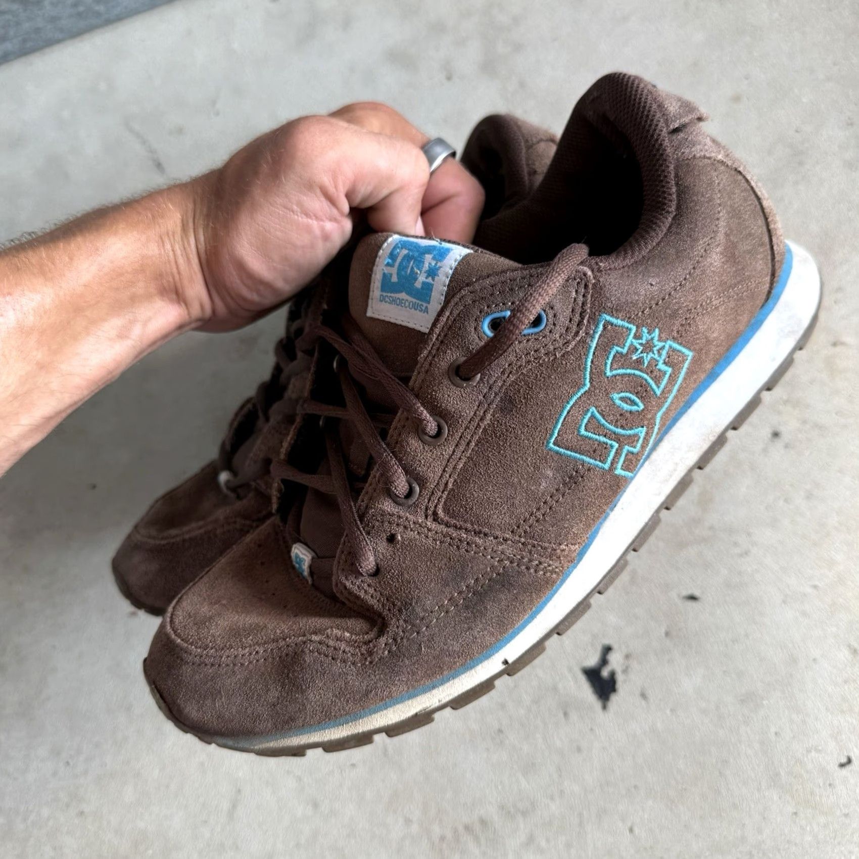 Vintage DC Alias Lite Sneaker Womens Low Top Round Toe Leather 8.5 Brown Athletic Running Jogging Walking Sneakers Shoes Size M / US 6-8 / IT 42-44 - 7 Thumbnail