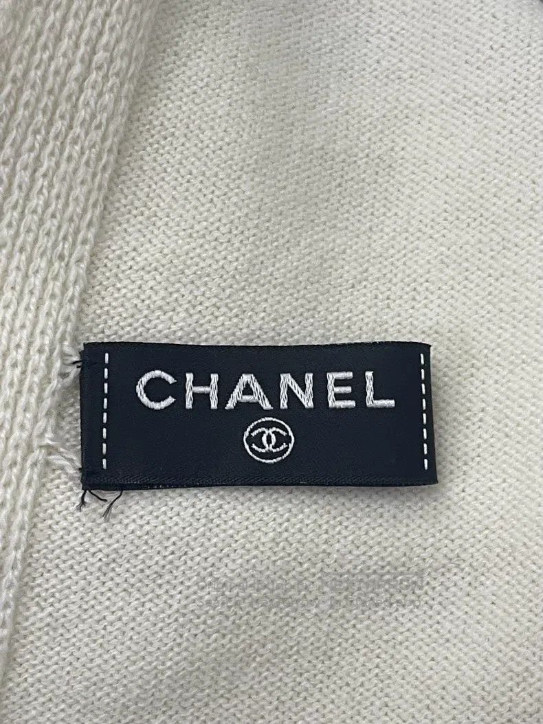 Chanel Chanel Beige double C rhinestone large scarf Size ONE SIZE - 5 Thumbnail