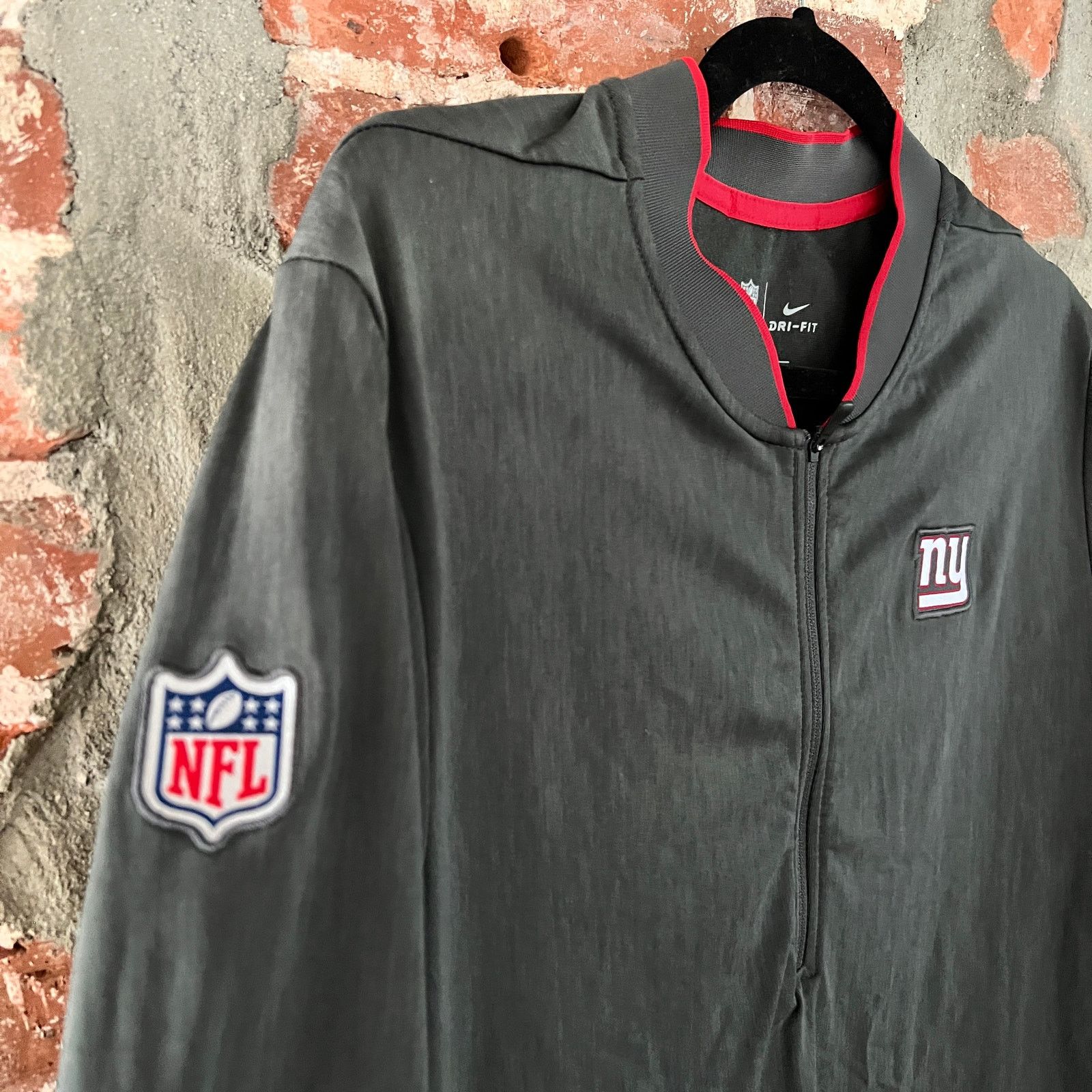 Nike NY Giants NFL Nike OnField 1/4 Zip Gray Jacket M 20x28 Size US M / EU 48-50 / 2 - 7 Thumbnail