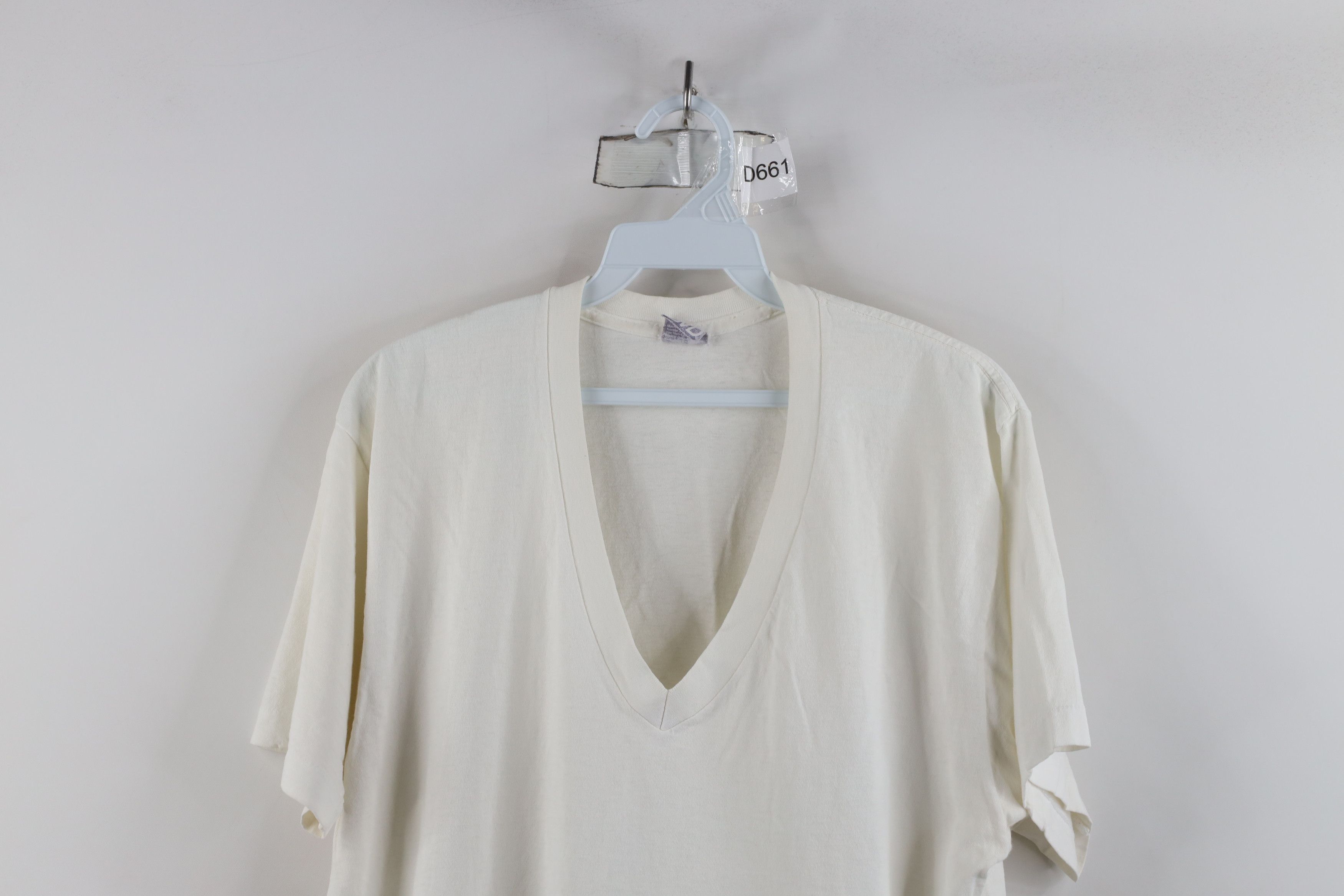 Vintage Vintage 70s Streetwear Blank Cotton V-Neck T-Shirt White USA Size US XL / EU 56 / 4 - 2 Thumbnail