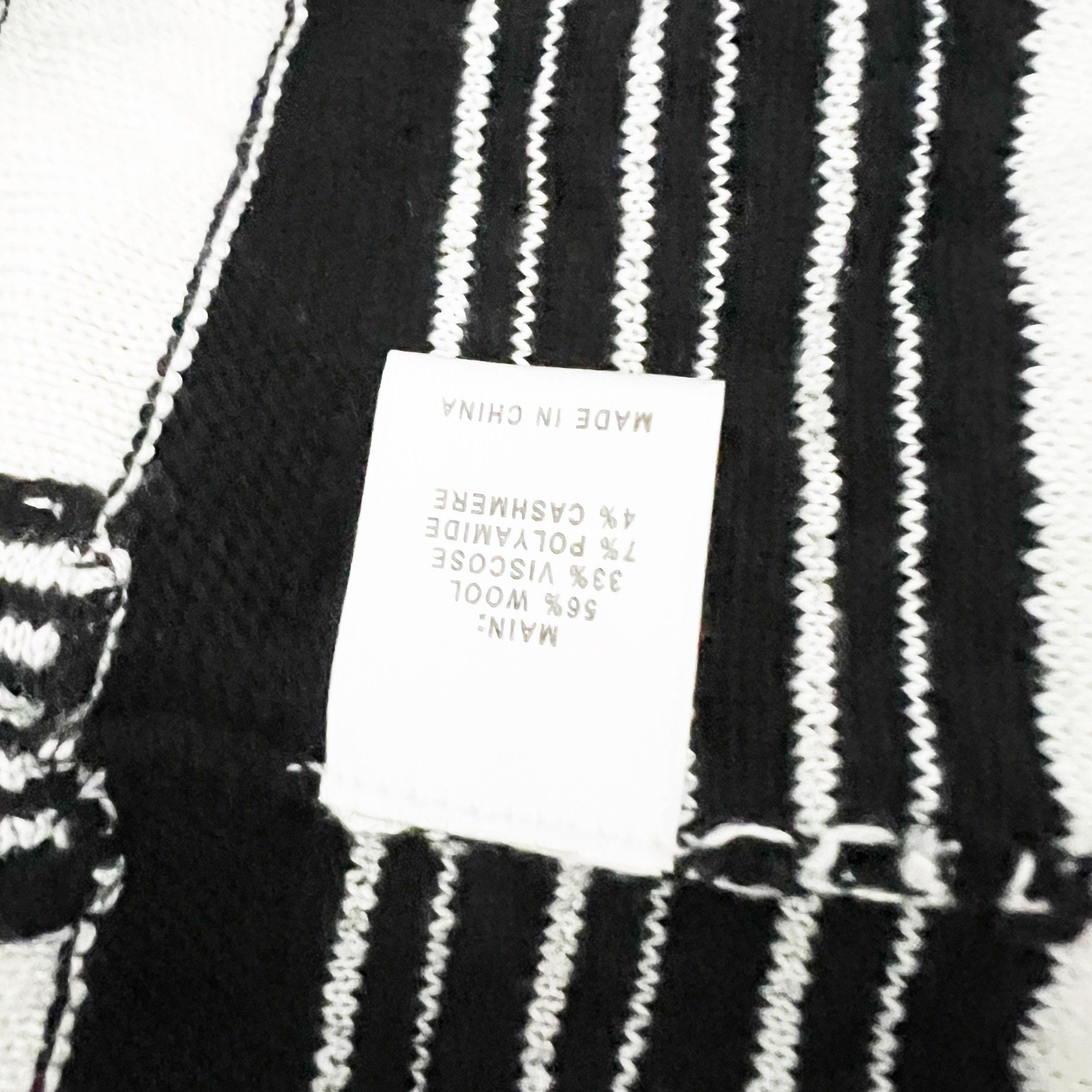 St. John St. John Women's Wool Cashmere Knit Size L / US 10 / IT 46 - 2 Thumbnail