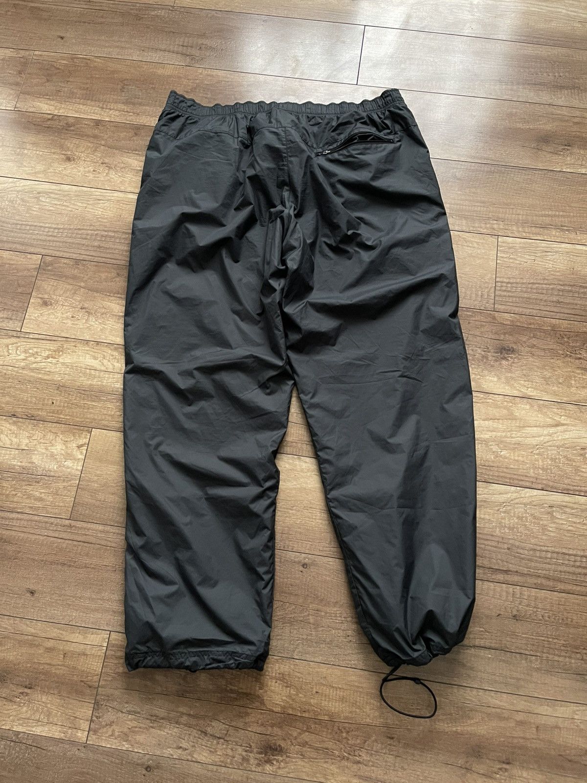 Nike Nike Vintage Nylon Track Pants Sweatpants 90s Size US 38 / EU 54 - 5 Thumbnail