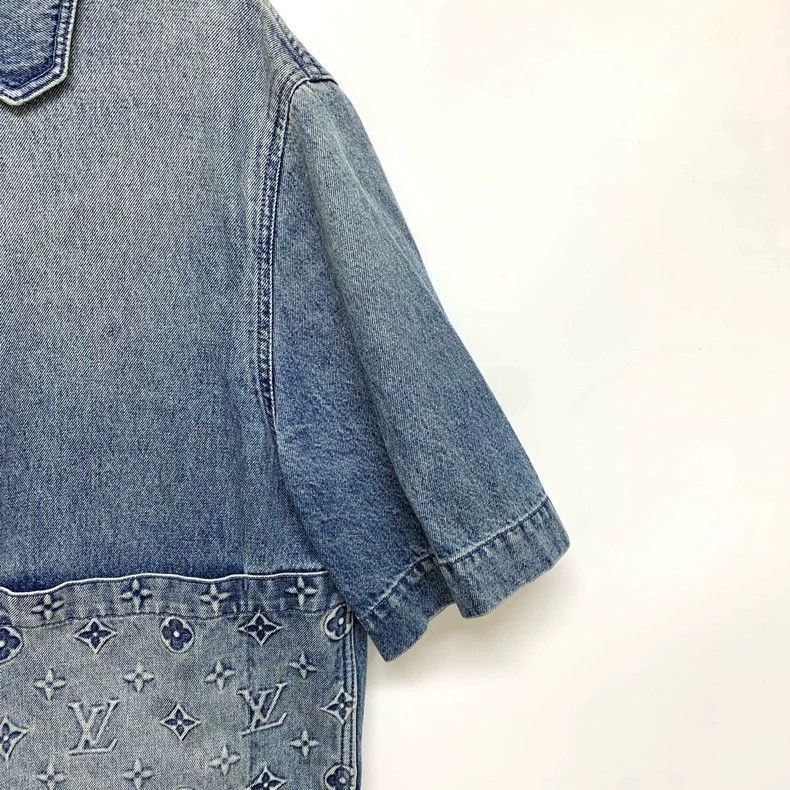 Louis Vuitton Louis Vuitton Washed blue embossed denim short sleeve shir Size US L / EU 52-54 / 3 - 6 Thumbnail