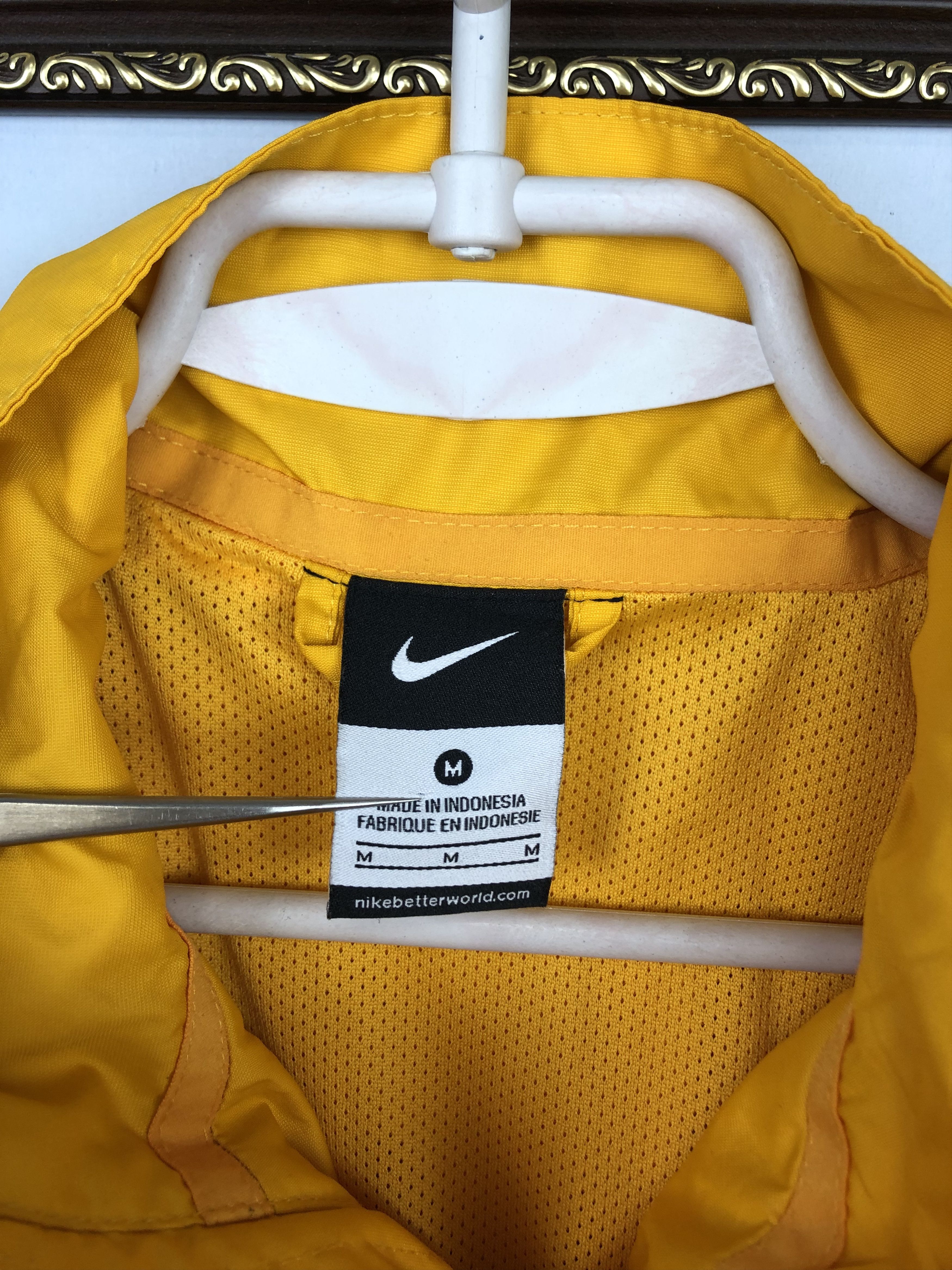 Nike Vintage Nike Barcelona Football Jacket Soccer Track Top Mens Size US M / EU 48-50 / 2 - 4 Thumbnail