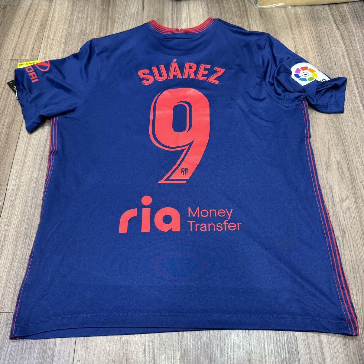Nike Atletico Madrid 20/21 away shirt #9 Suarez (bnwt) Size US XL / EU 56 / 4 - 2 Thumbnail