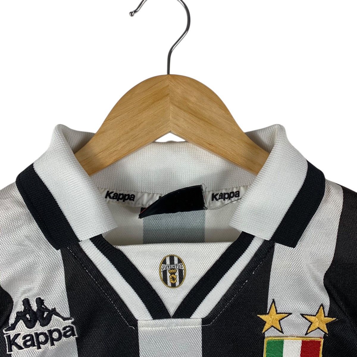 Kappa × Vintage Vintage 90s JUVENTUS HOME kappa jersey 96-97 seasons Size US L / EU 52-54 / 3 - 5 Thumbnail