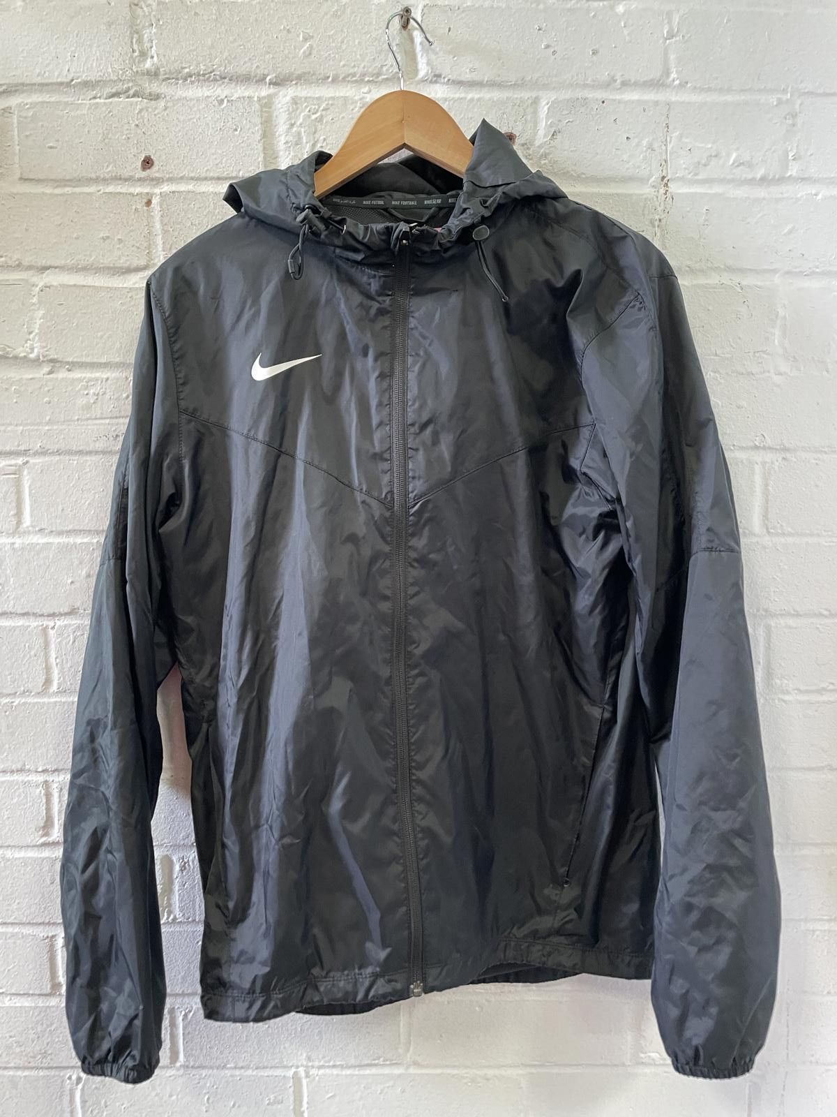 Nike Nike Football Lightweight Black Windbreaker Jacket Small Size US S / EU 44-46 / 1 - 1 Thumbnail