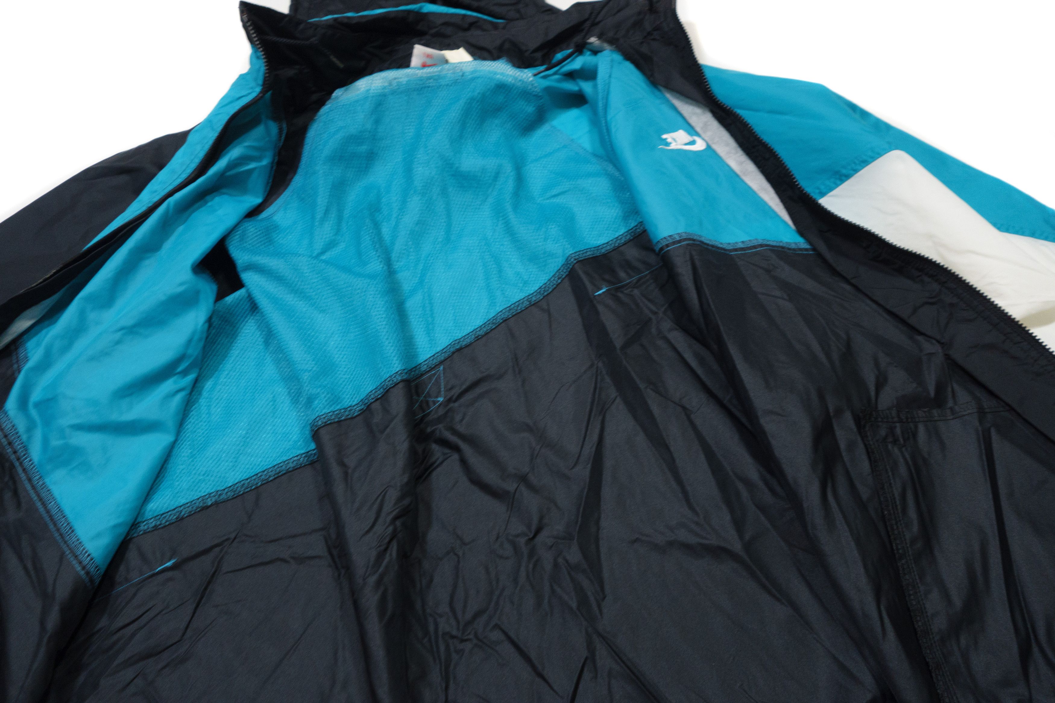 Nike 90S Swoosh Logo Nylon Jacket Size US L / EU 52-54 / 3 - 8 Thumbnail