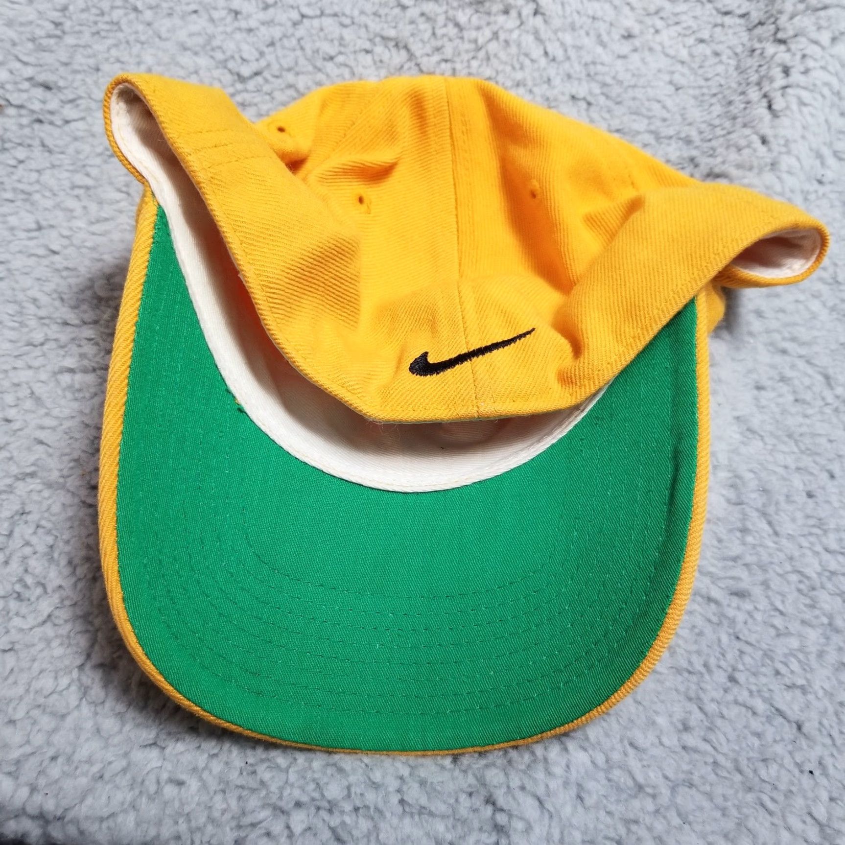 Nike VINTAGE Nike Hat Cap Fitted Mens 7 1/8 Yellow Sports Specialties Wool 90s Baseball Cap Mens Fitted 7 1/8 Yellow Green Under Brim Retro 90s Size ONE SIZE - 2 Thumbnail