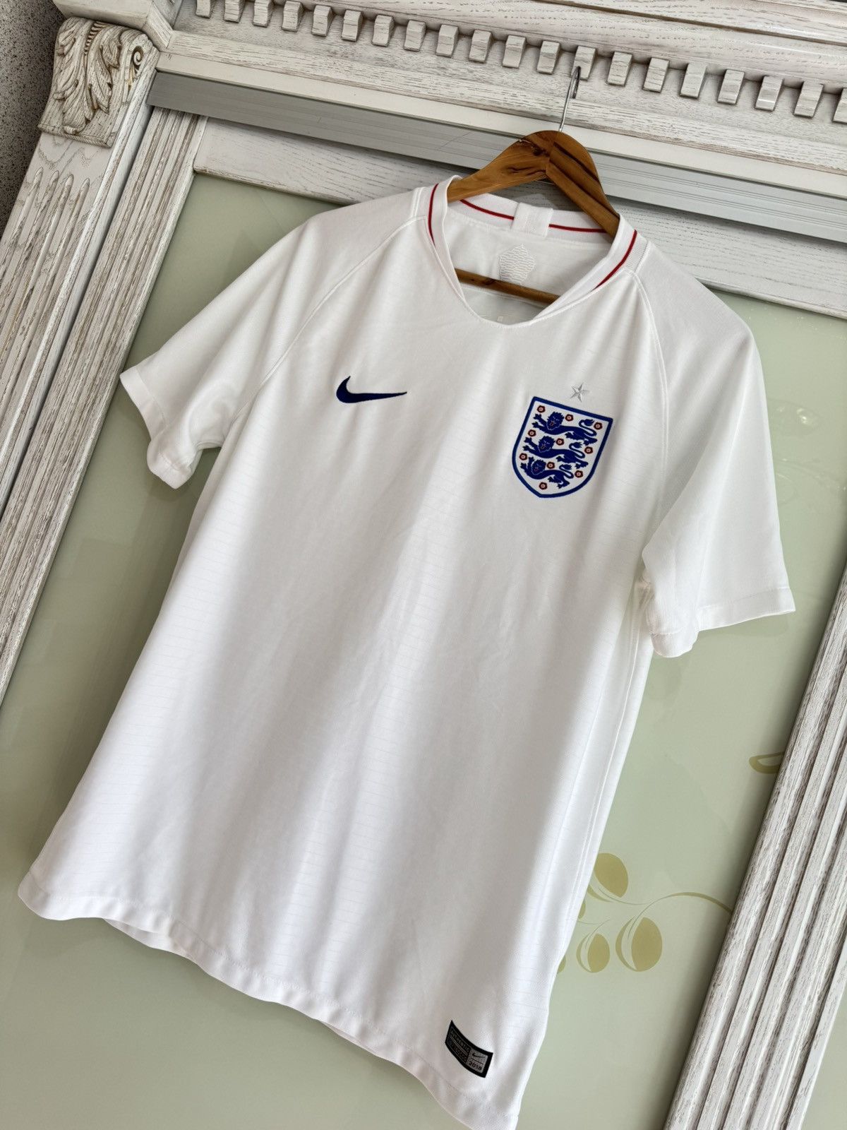 Nike England 2018-2019 Home Soccer Jersey Football Kit Shirt Size US L / EU 52-54 / 3 - 3 Thumbnail