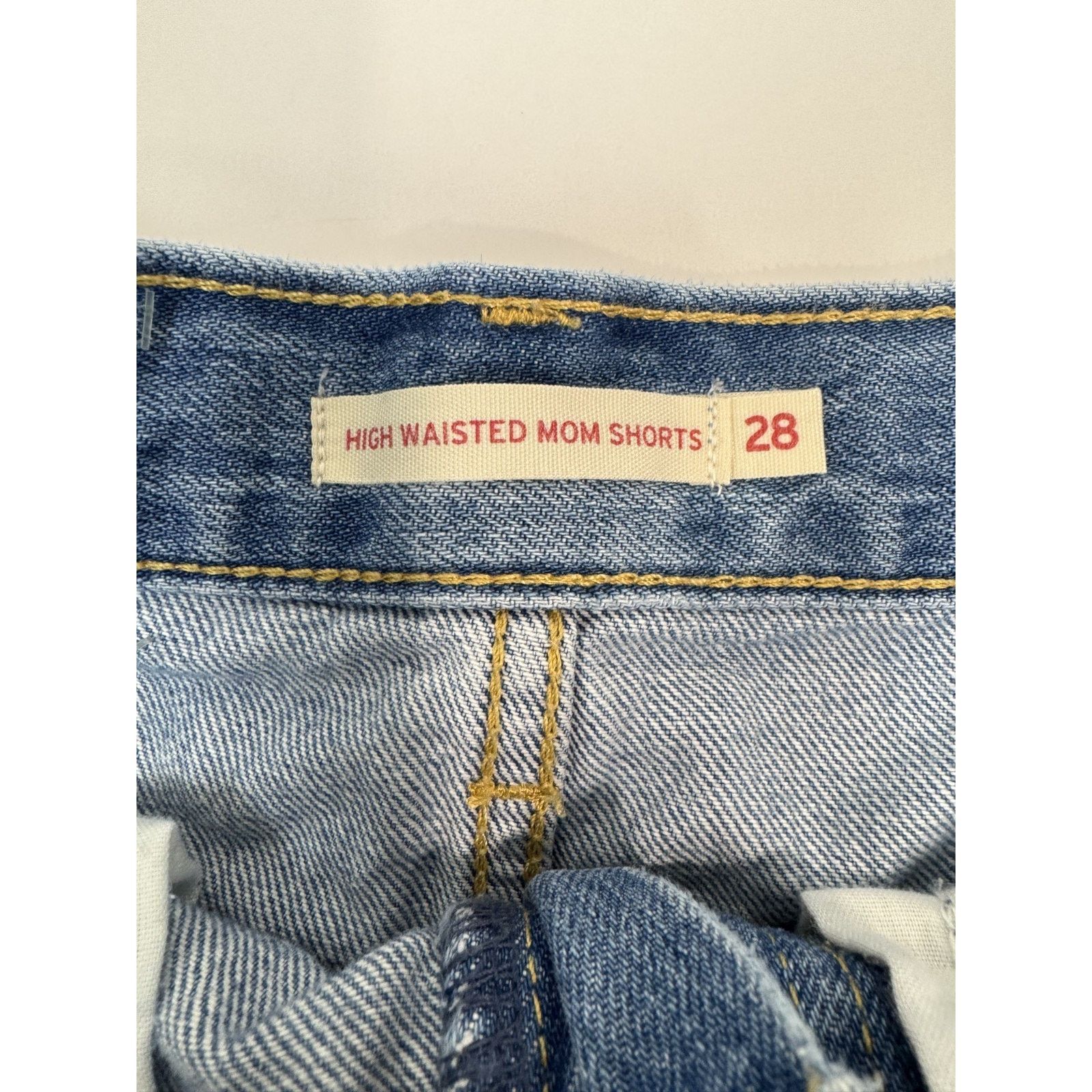 Levi's Levi's High Waisted Mom Shorts Grunge Women's Size 28 Size 28" / US 6 / IT 42 - 3 Thumbnail