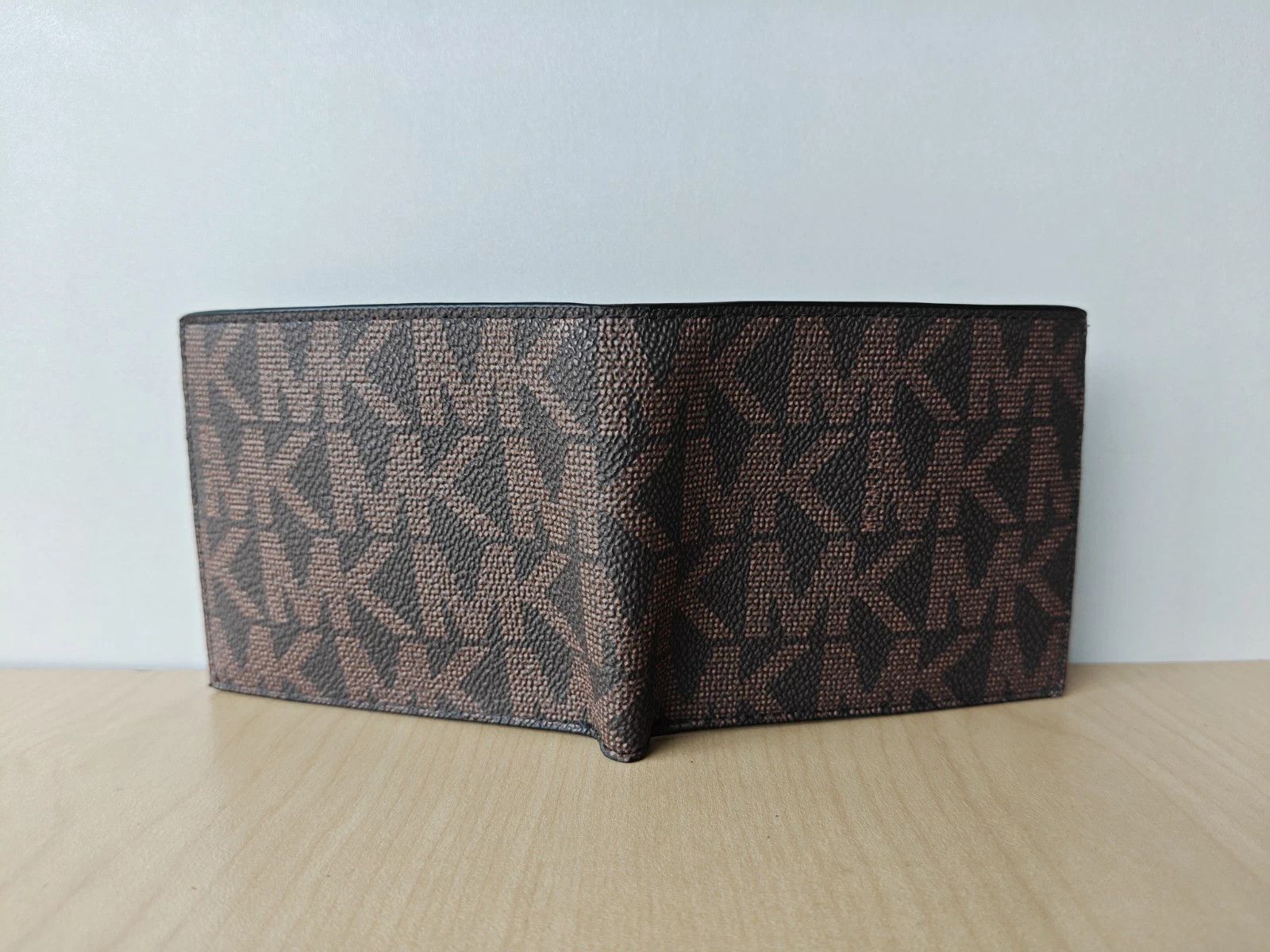 Michael Kors Michael Kors Jet Set Men’s Slim Billfold Wallet T Size ONE SIZE - 10 Thumbnail
