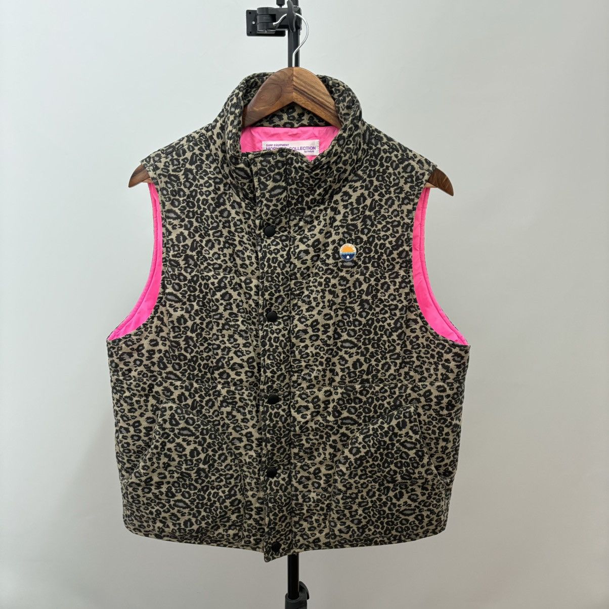 Japanese Brand Surf Equipment Morning Collection Melple Leopard Camp Vest Size US M / EU 48-50 / 2 - 1 Thumbnail