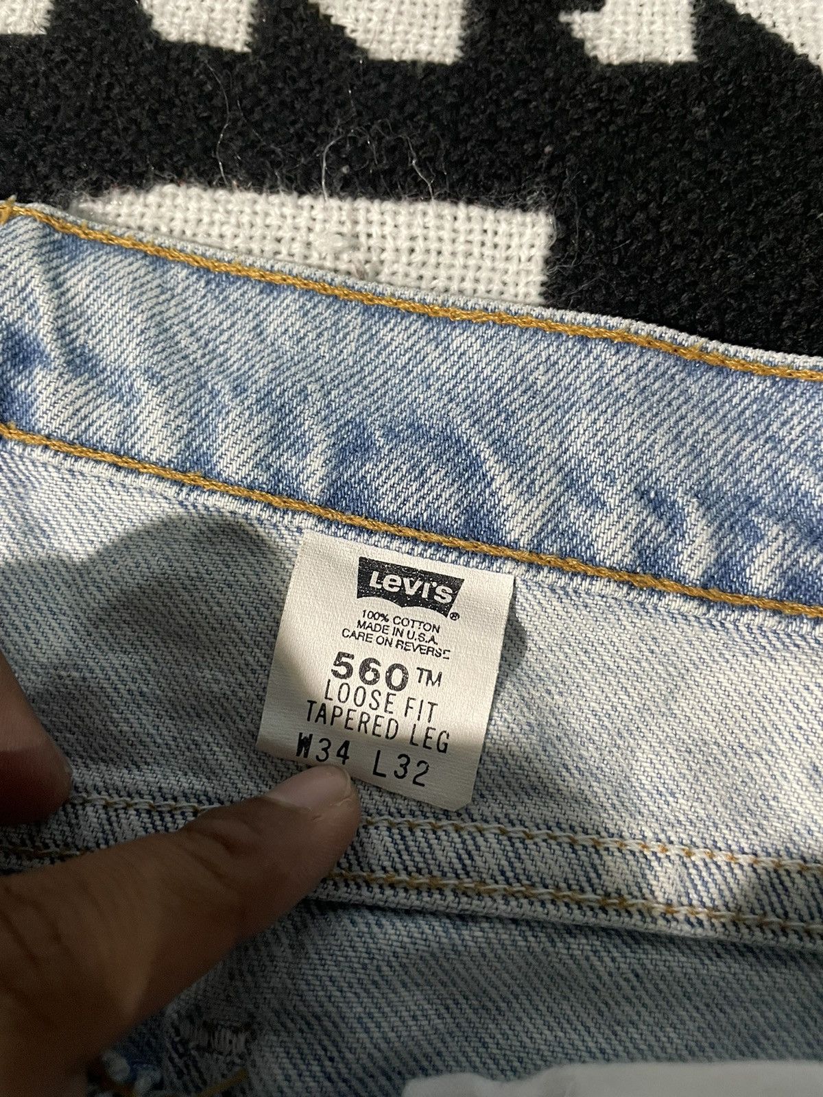 Levi's Vintage Levi’s 560 Loose Fit Tapered Leg 90s Jeans Pants Size US 34 / EU 50 - 5 Thumbnail