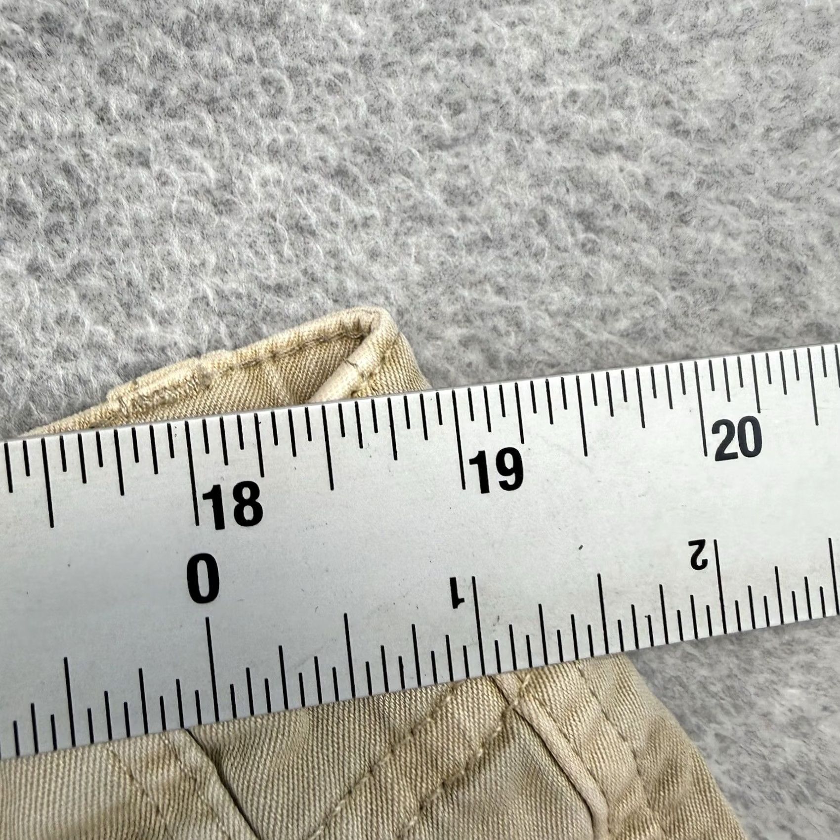 Vineyard Vines Vineyard Vines Mens Shorts Khaki Tan Stretch Cotton Size 38 Chino Pocket Logo Classic Casual Summer Mens Size US 38 / EU 54 - 2 Thumbnail