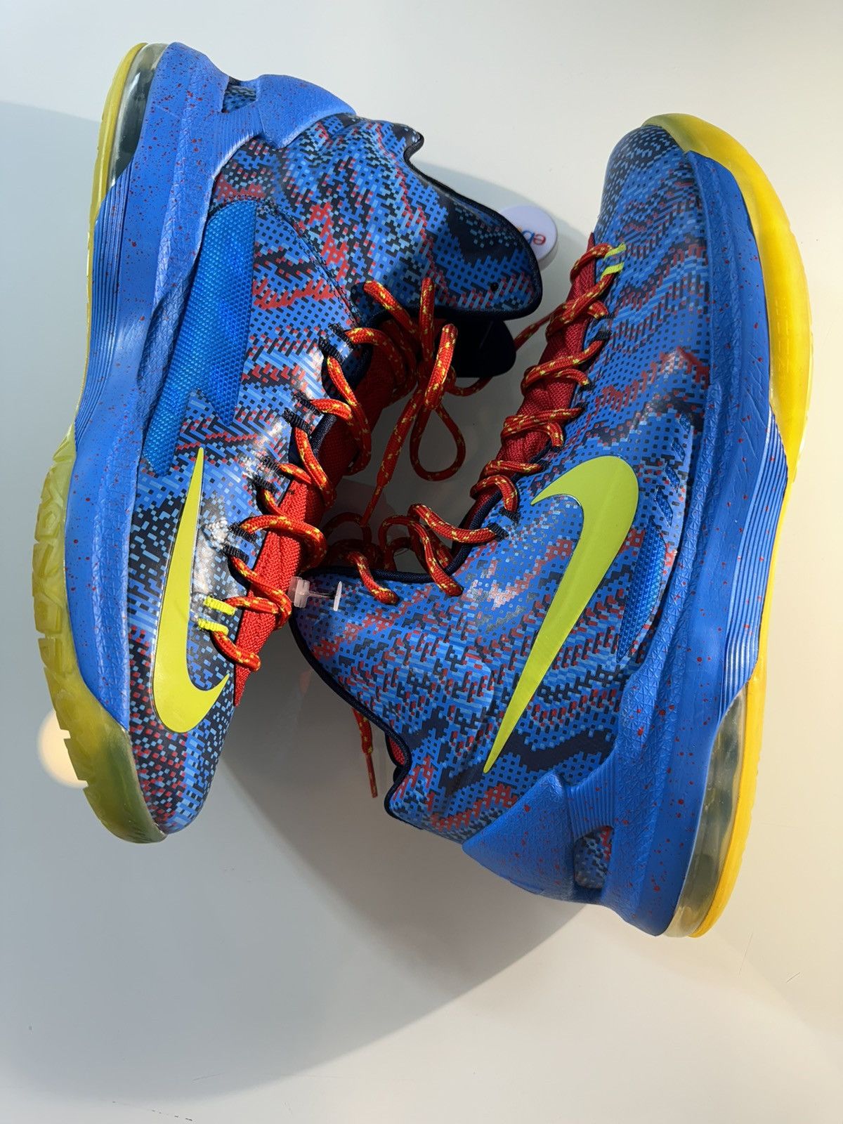 Nike Nike KD CHRISTMAS SIZE 12 ⚡️⚡️ Size US 12 / EU 45 - 3 Thumbnail