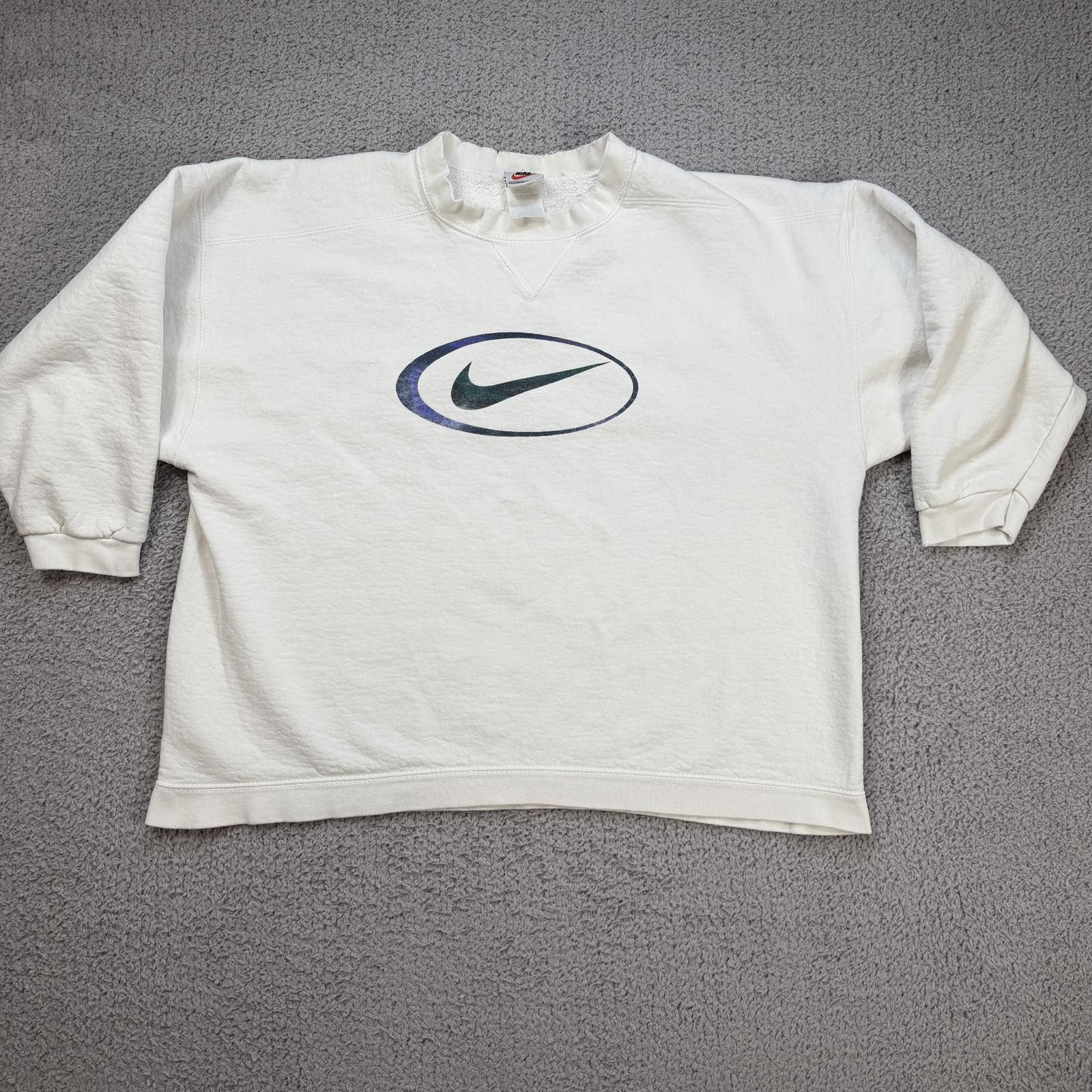 Nike Vintage Nike 90s Center Swoosh Crewneck Sweatshirt Made USA Size US L / EU 52-54 / 3 - 1 Thumbnail