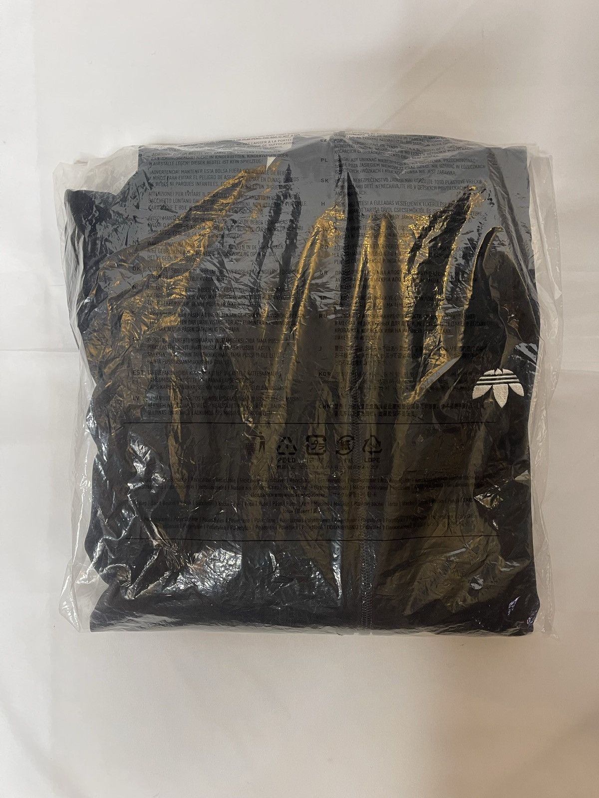 Adidas × Alexander Wang adidas Jacquard Track Jacket Alexander Wang undefeated nike Size US M / EU 48-50 / 2 - 9 Thumbnail