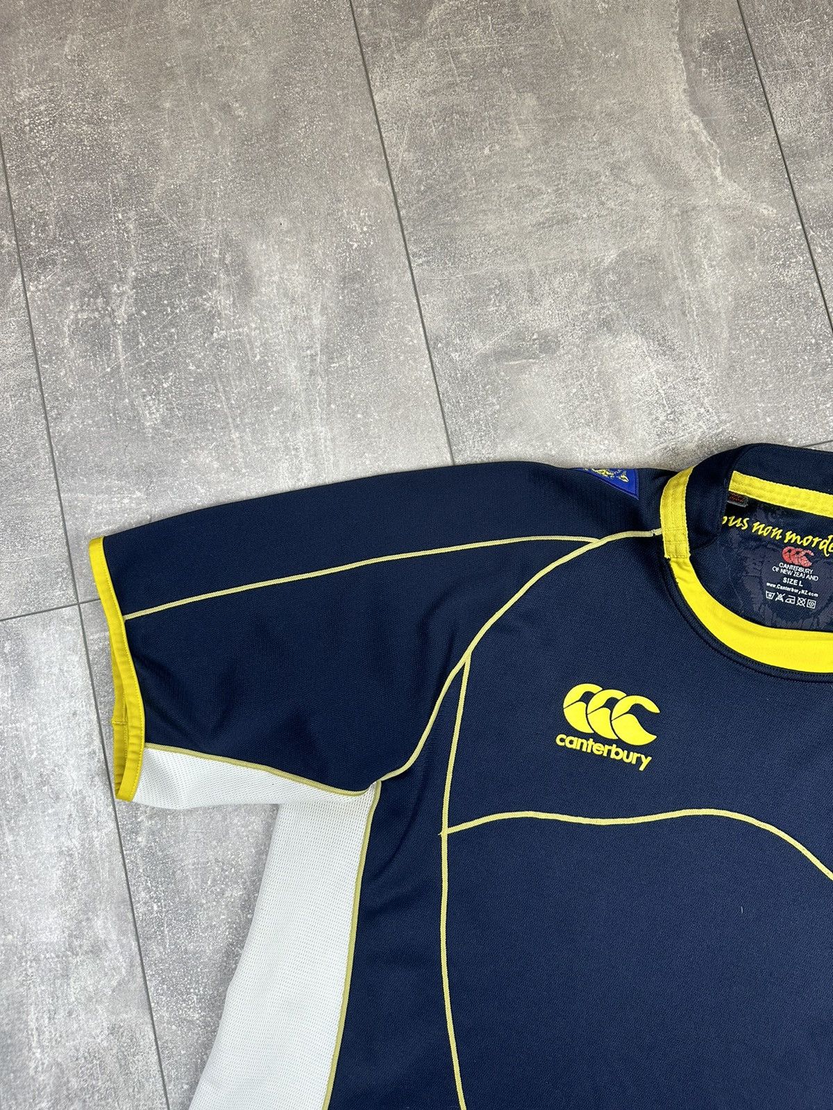 Canterbury of New Zealand Canterbury Warrington Wolves Vintage Rugby Jersey Size US L / EU 52-54 / 3 - 6 Thumbnail
