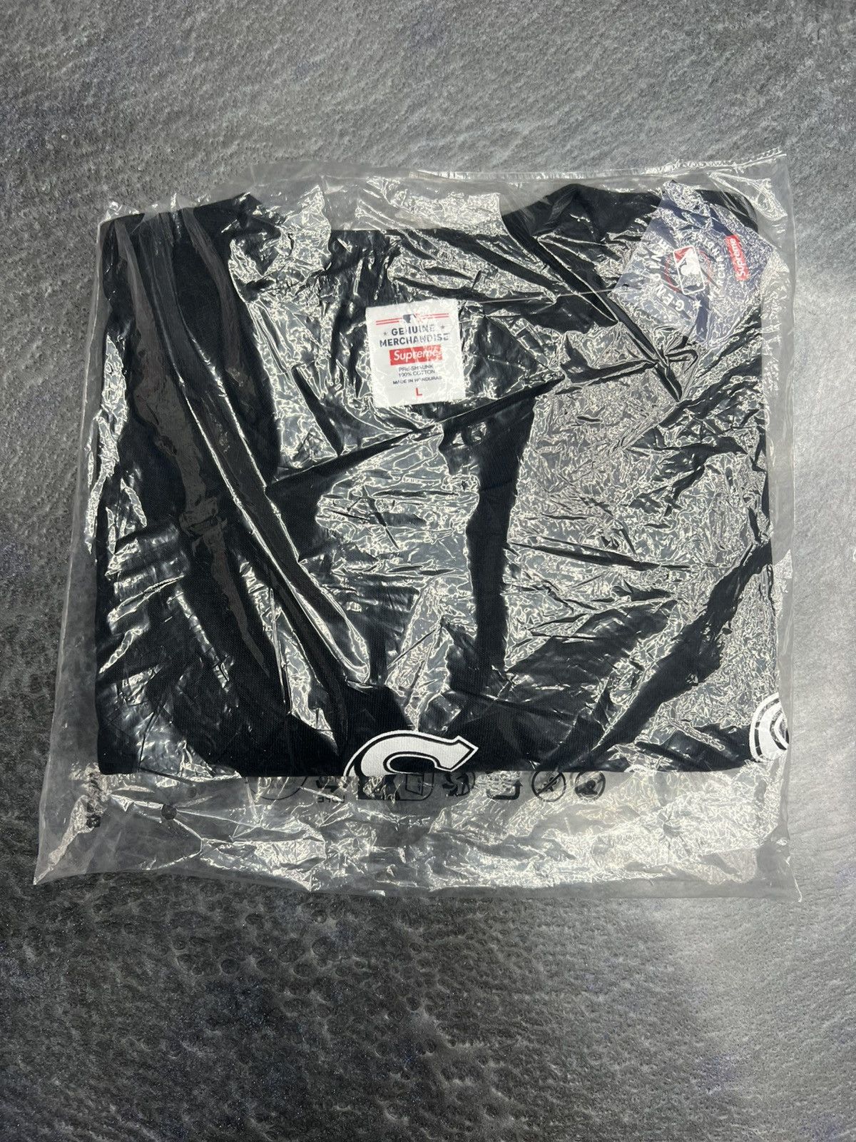 MLB × Supreme Supreme MLB Teams T-Shirt Size US L / EU 52-54 / 3 - 6 Thumbnail