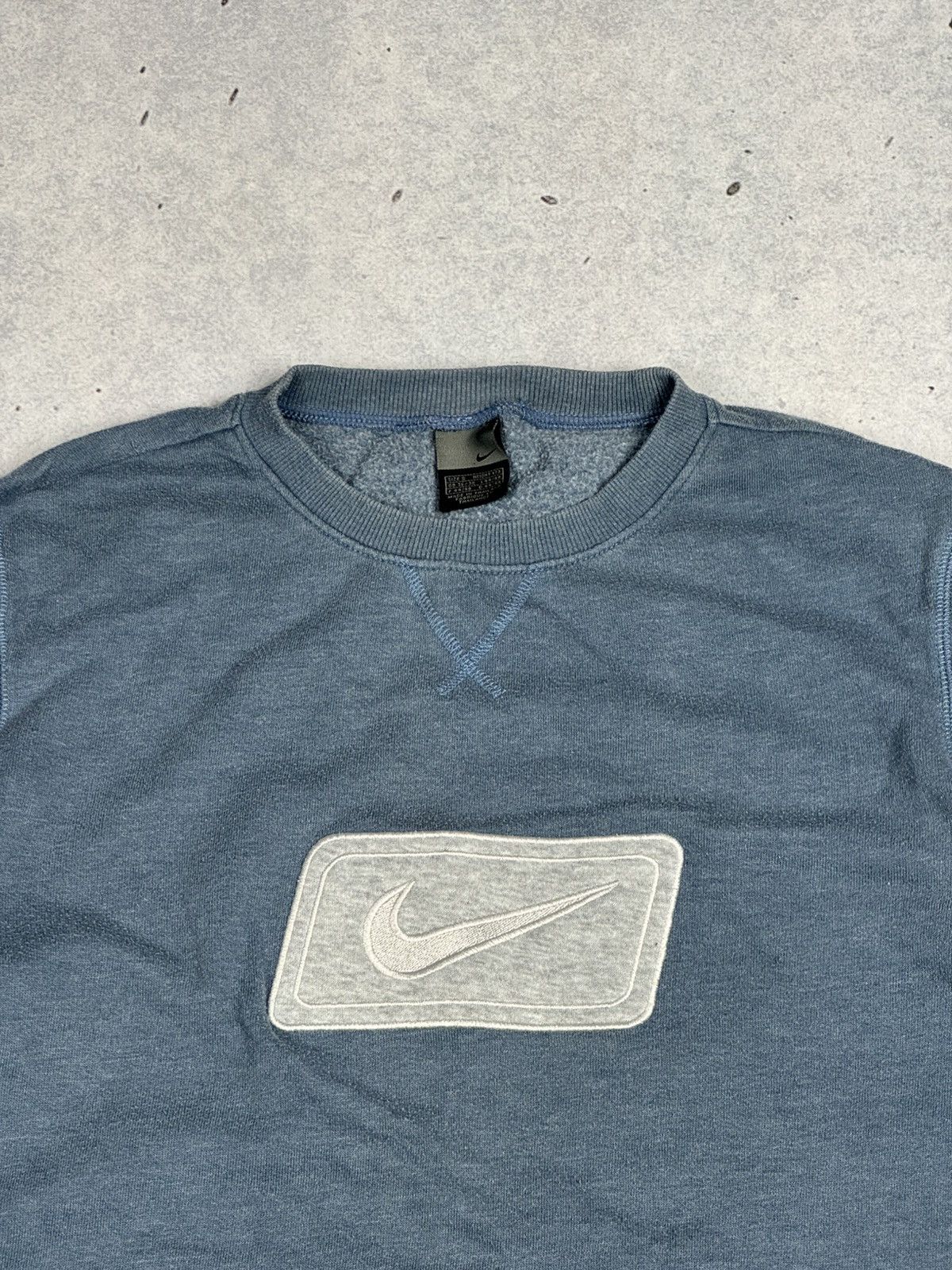 Nike Vintage Nike Center Swoosh Y2K Sweatshirt Size US S / EU 44-46 / 1 - 3 Thumbnail