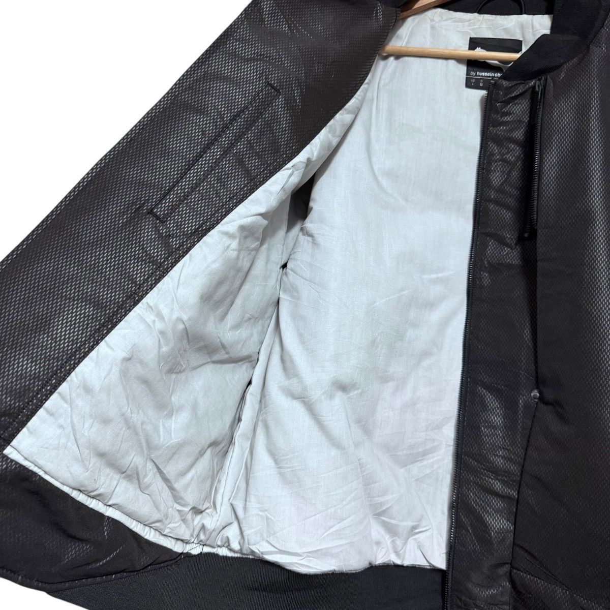 Hussein Chalayan × Puma Hussein Chalayan Bomber Jacket Stealth Pocket Size US L / EU 52-54 / 3 - 14 Thumbnail