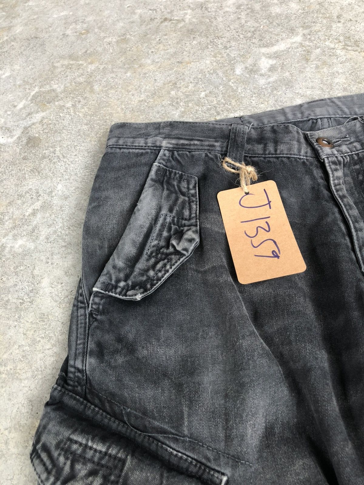 Tornado Mart Tornado Mart Cargo Pants Distressed Size US 31 - 14 Thumbnail