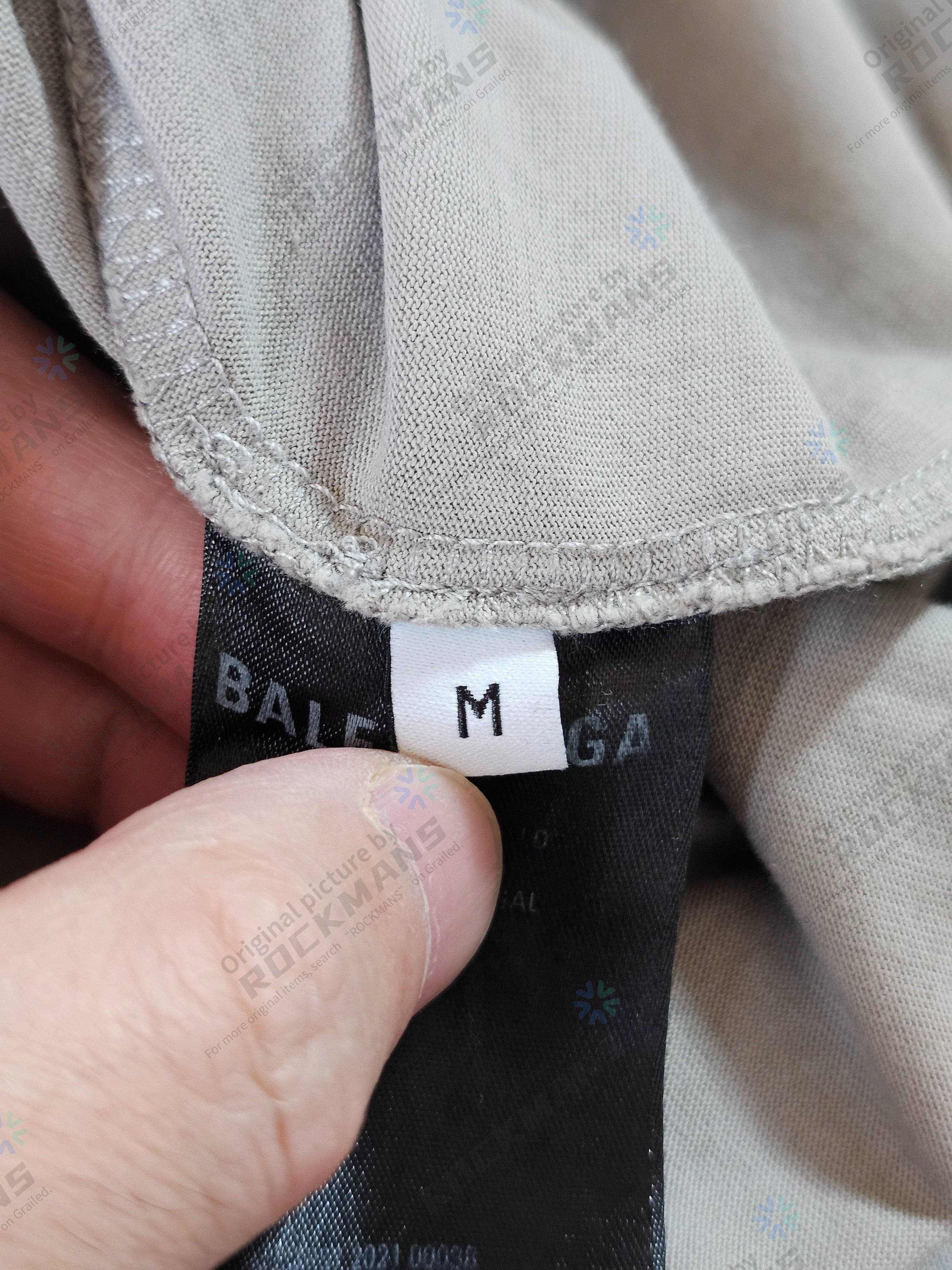 Balenciaga Balenciaga distressed pixelated Logo Oversize T-shirt Size M Size US M / EU 48-50 / 2 - 8 Thumbnail