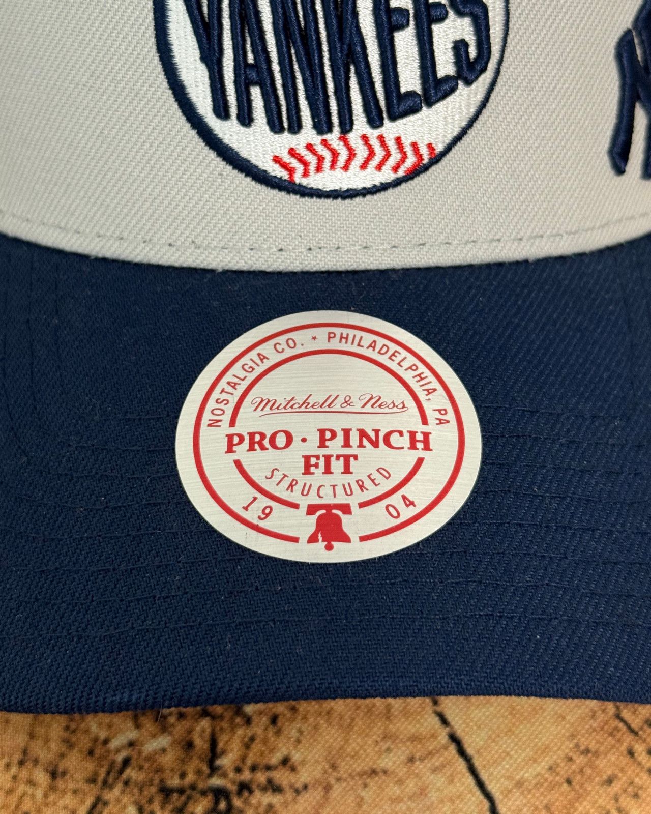 Mitchell & Ness Mitchell & Ness x Topps New York Yankees MLB Snapback Hat Size ONE SIZE - 5 Thumbnail