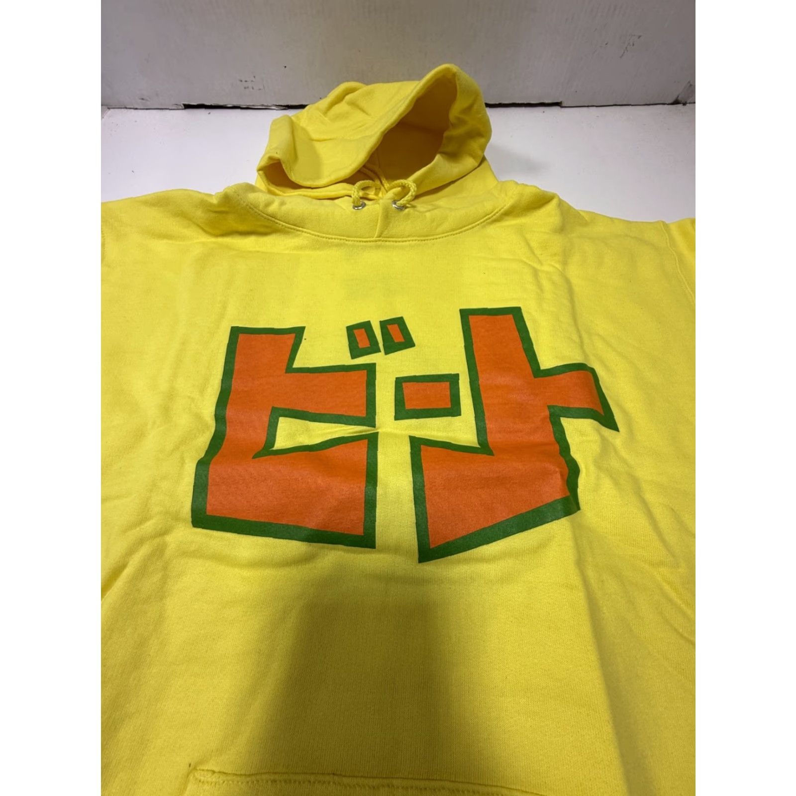 Vintage VINTAGE SEGA Jet Set Radio Graphic Hoodie - Adult Medium - Yellow - Fleece - Video Games - Mens Size US M / EU 48-50 / 2 - 5 Thumbnail
