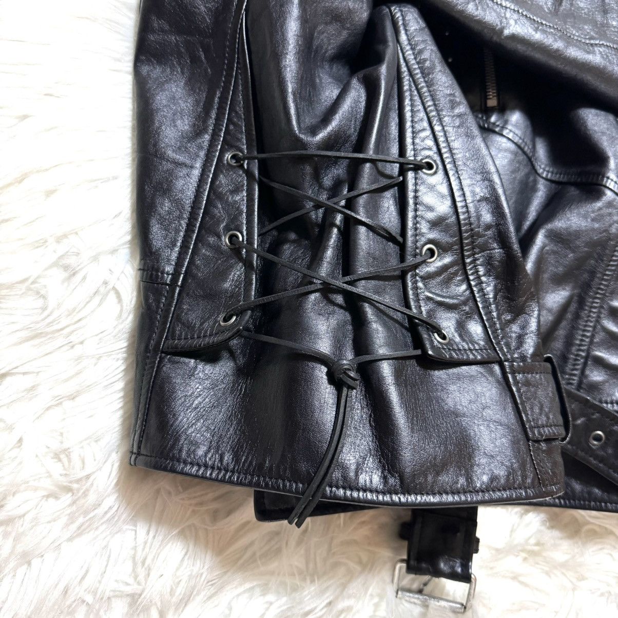 Saint Laurent Paris Saint Laurent Paris, dot studs, cropped leather Jacket Size US M / EU 48-50 / 2 - 23 Thumbnail
