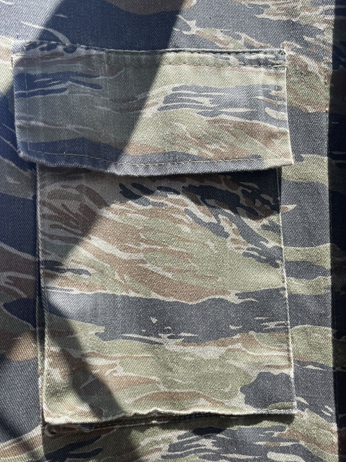 Other US Military Tiger Stripe Jacket Size US L / EU 52-54 / 3 - 4 Thumbnail