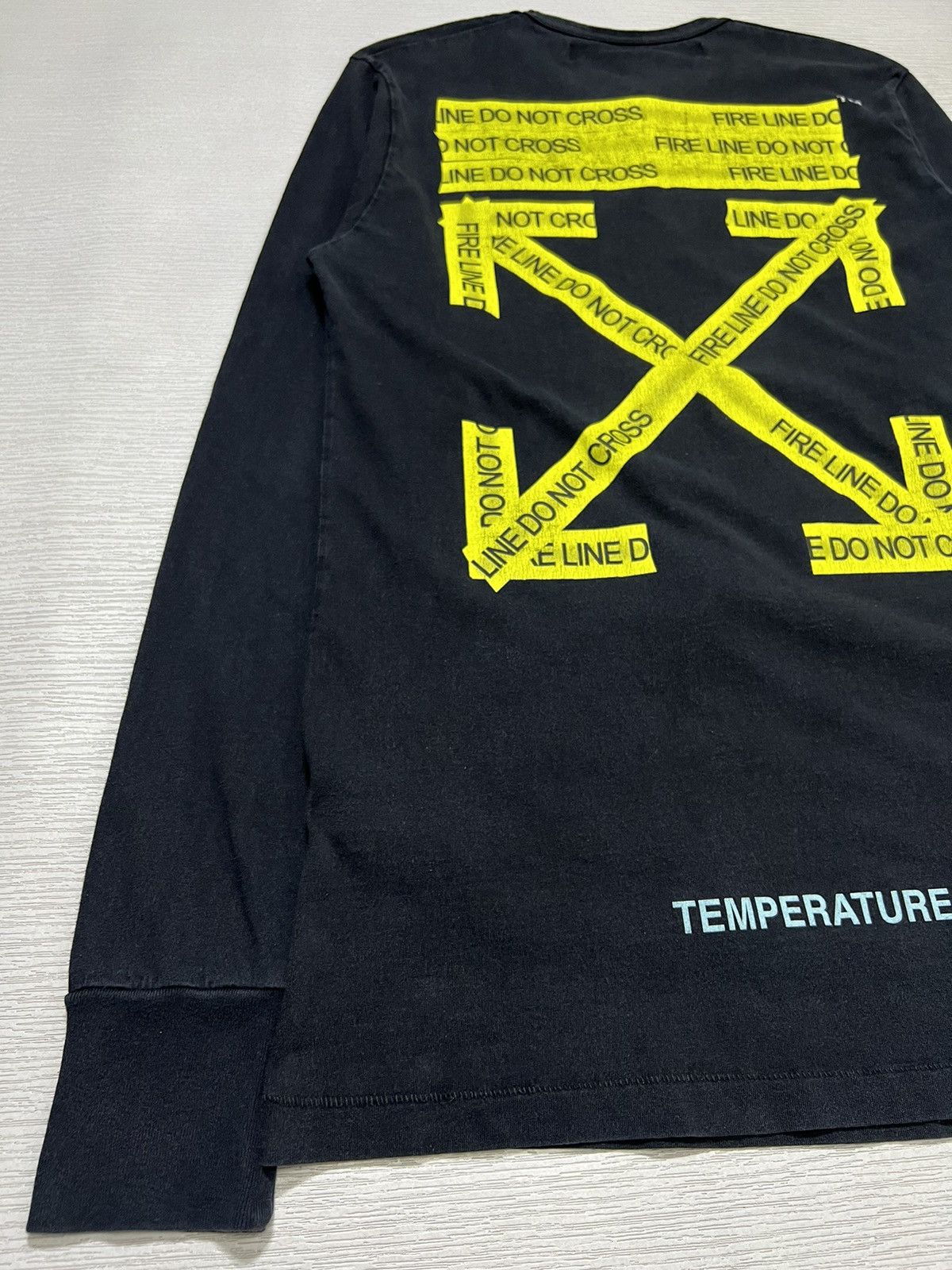 Off-White Off-White - Long Sleeve Firetape Tee Size US S / EU 44-46 / 1 - 11 Thumbnail