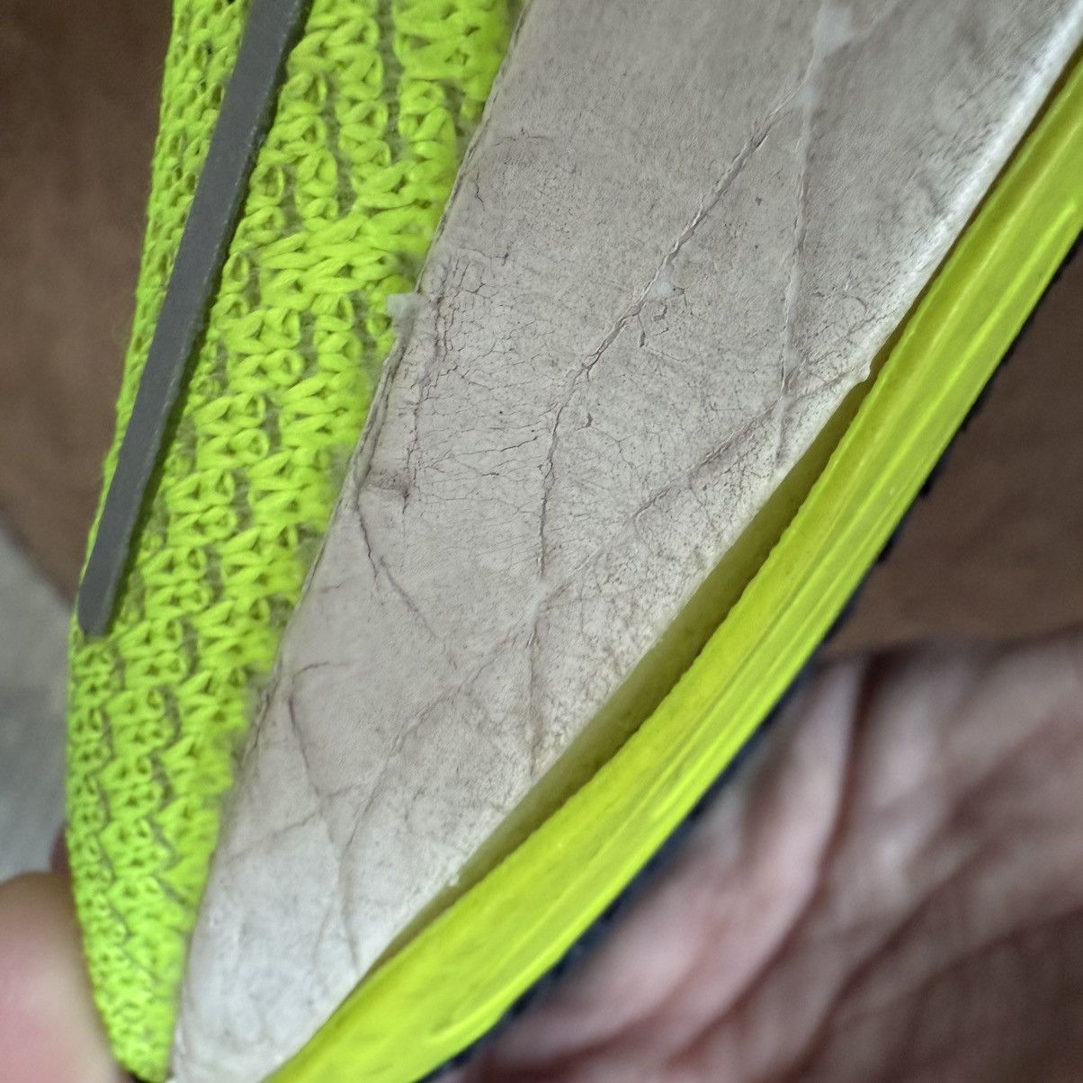 Nike Nike ZoomX Invincible Run Volt 9.5 Size US 9.5 / EU 42-43 - 7 Thumbnail