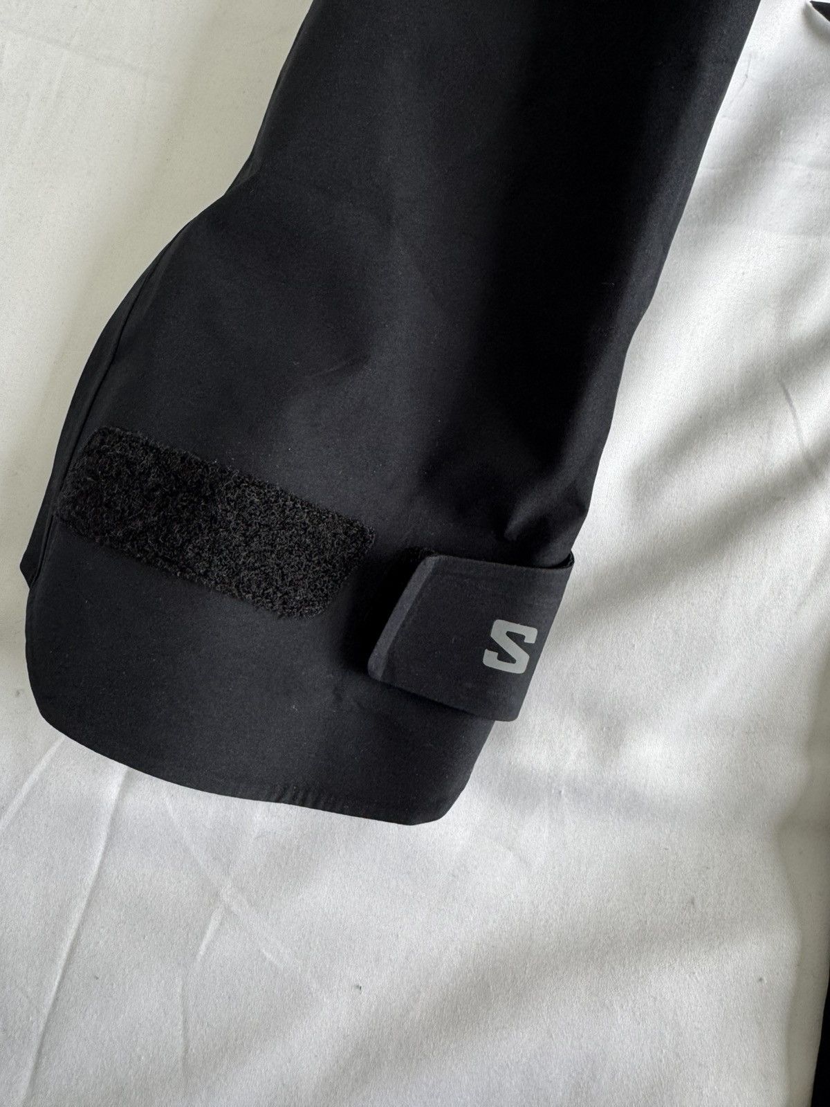 11 By Boris Bidjan Saberi × Salomon Black raincoat Size US S / EU 44-46 / 1 - 5 Thumbnail