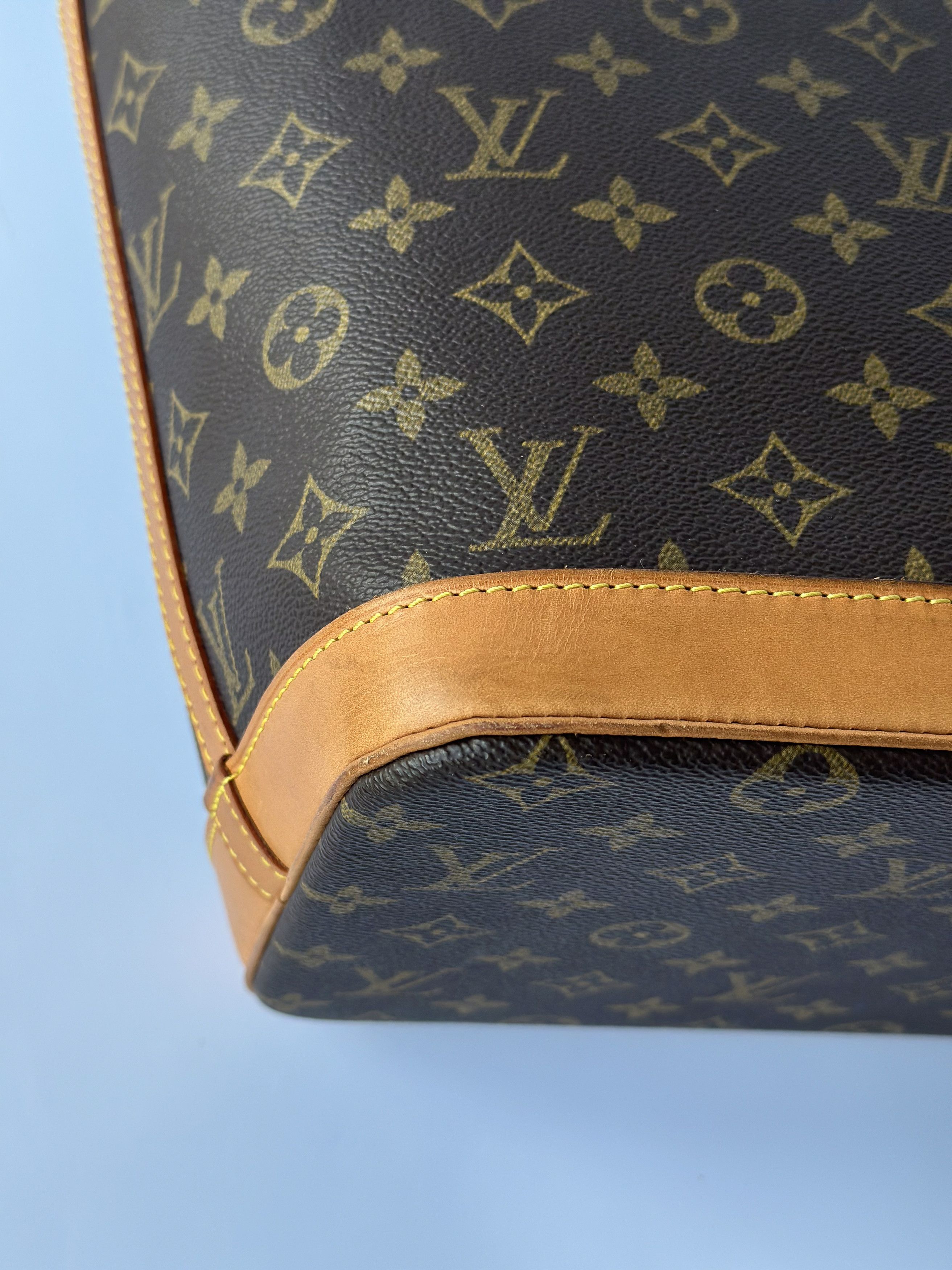 Louis Vuitton Amfar Three Vanity Star - 2001 - Design by Sharon Stone - LE Size ONE SIZE - 12 Thumbnail
