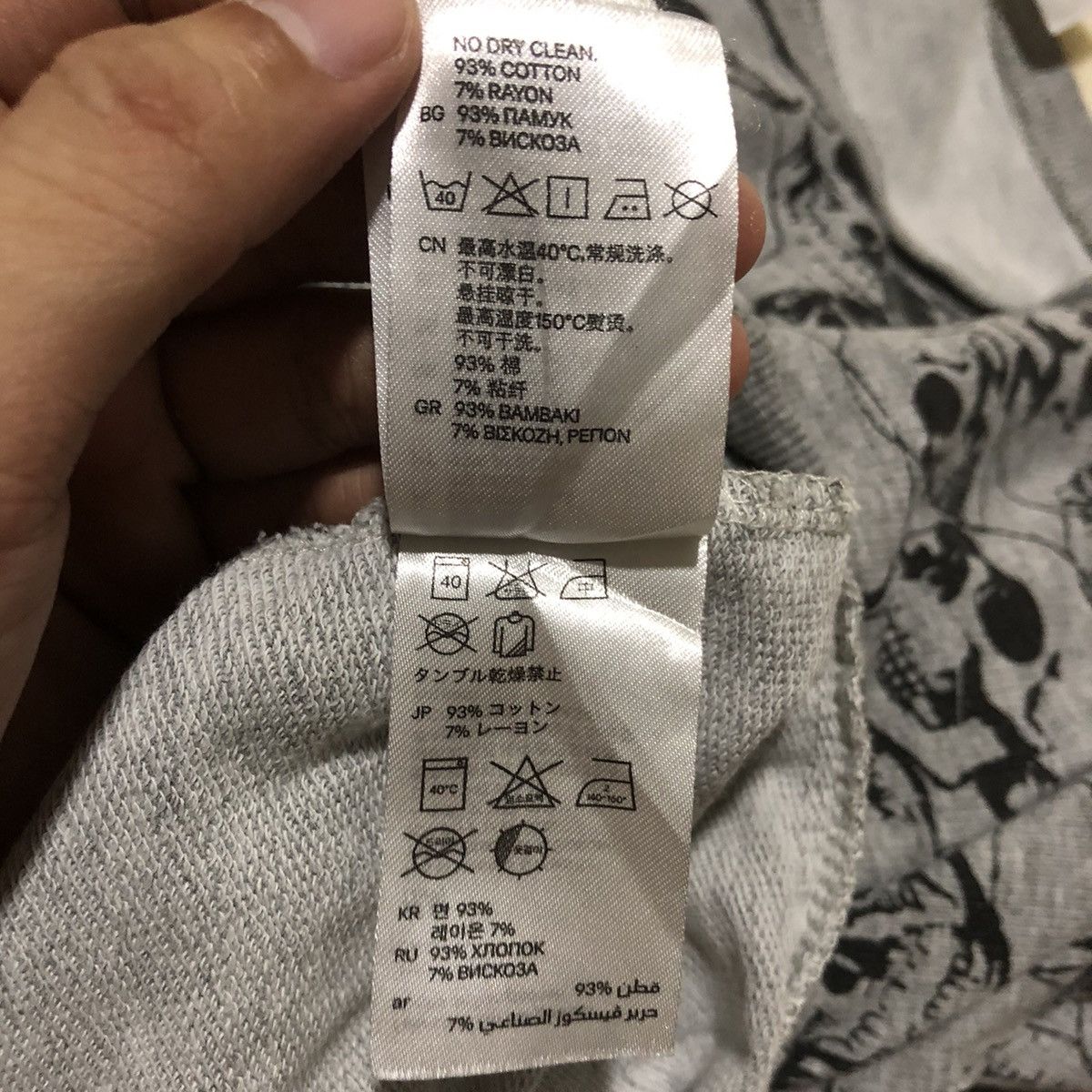 H&M H&M Skull Full Print Sweatshirt Size M / US 6-8 / IT 42-44 - 12 Thumbnail