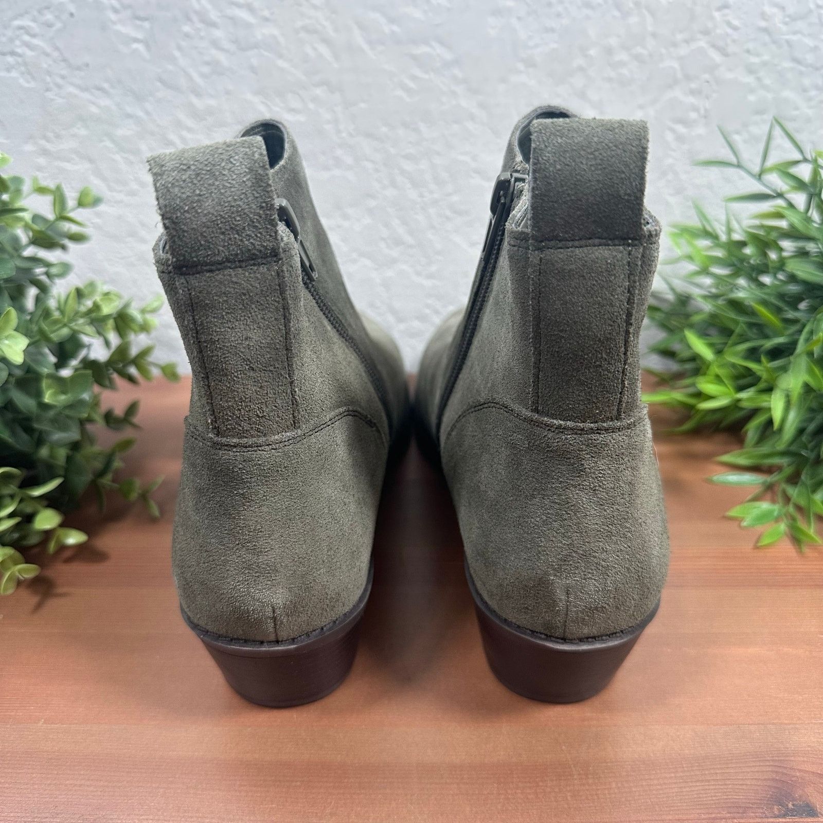 Vionic Vionic Roseland Water-Repellent Suede Ankle Boots Wide Size US 7.5 / IT 37.5 - 5 Thumbnail