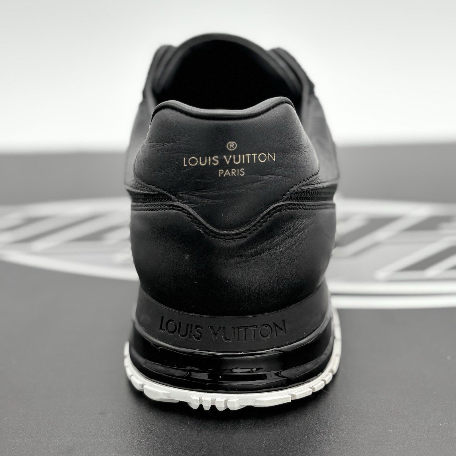 Louis Vuitton Louis Vuitton Run Away ' Black White ' | GOOD CONDITION Size US 11 / EU 44 - 3 Thumbnail