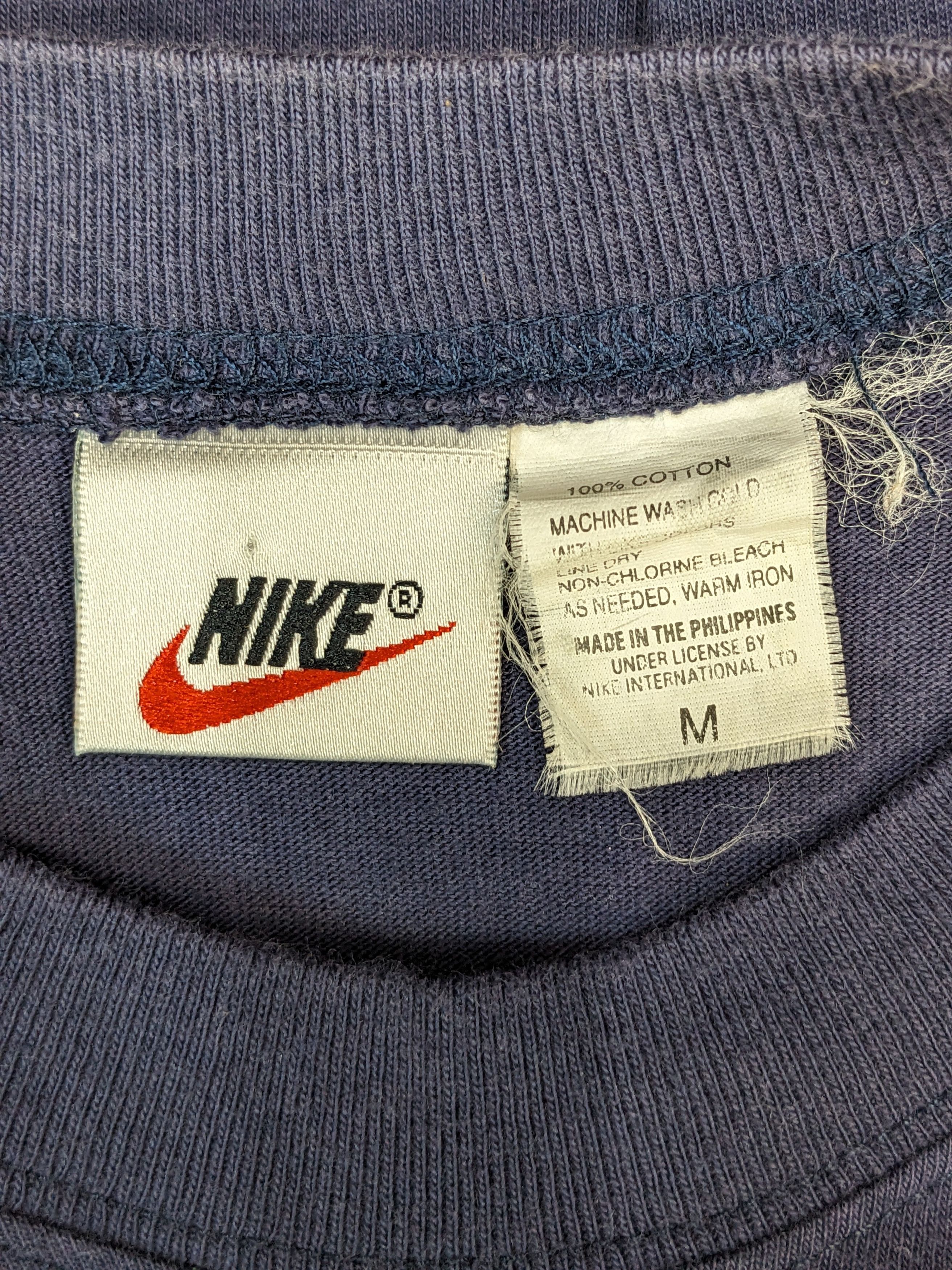 Nike VINTAGE 90S NIKE PIN BIG LOGO TSHIRT Size US M / EU 48-50 / 2 - 5 Thumbnail