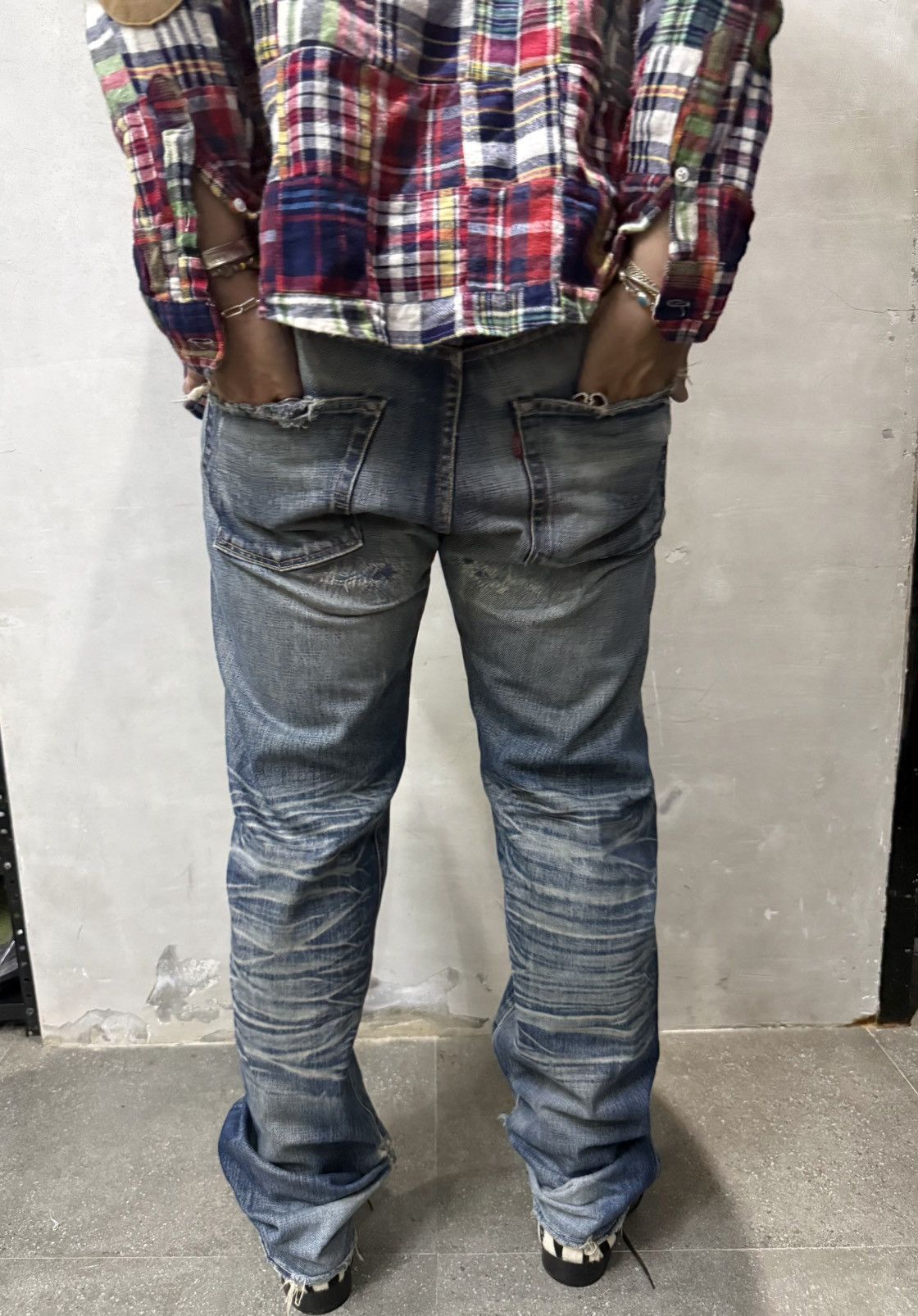 Levi's Vintage Clothing Levis 501 LVC JAPAN MADE SUPER DISTRESSED DENIM JEANS Size US 34 / EU 50 - 1 Thumbnail