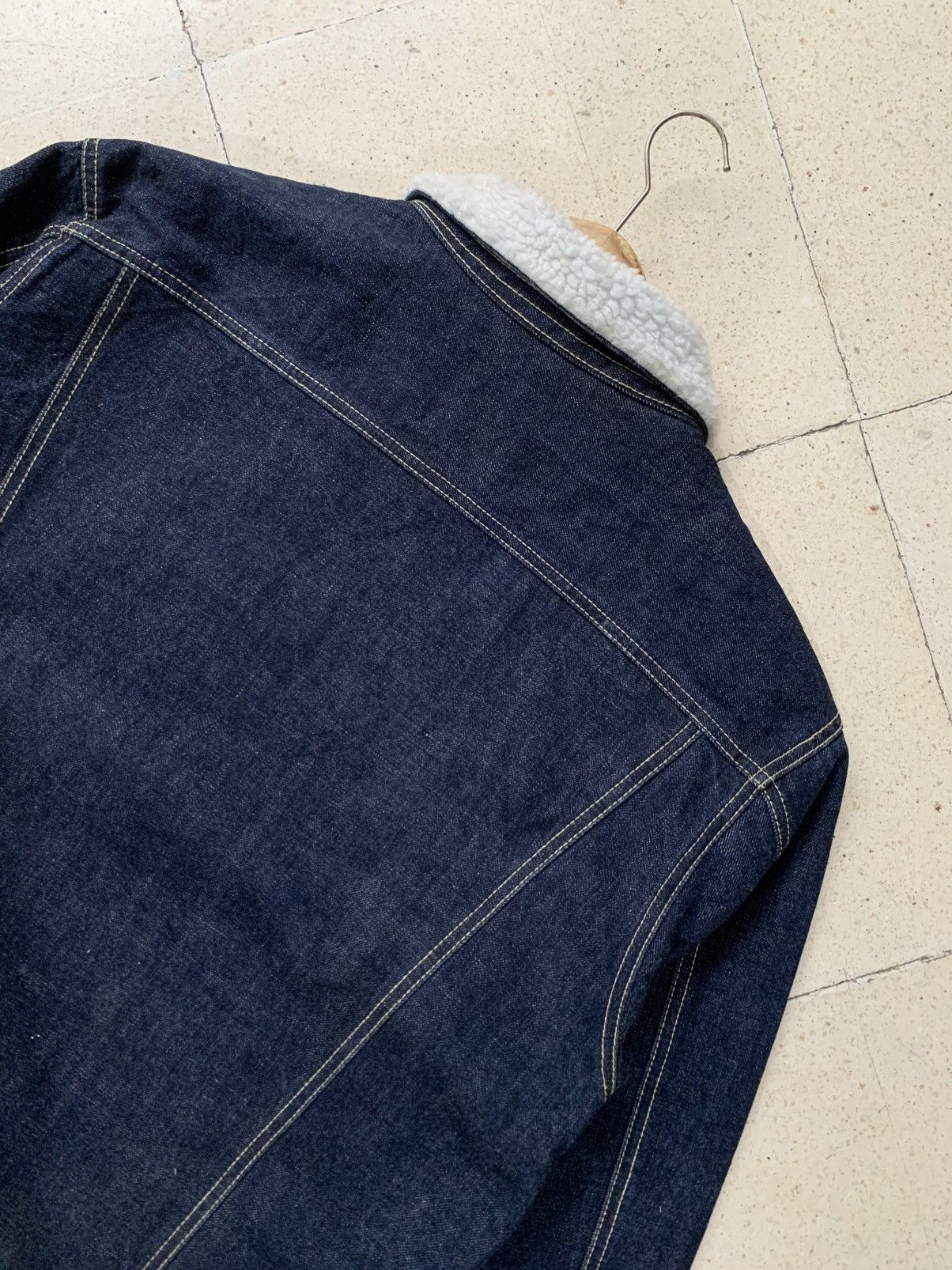 Xlarge Vintage XLarge beautiful silhouette selvedge denim jacket Size US L / EU 52-54 / 3 - 7 Thumbnail