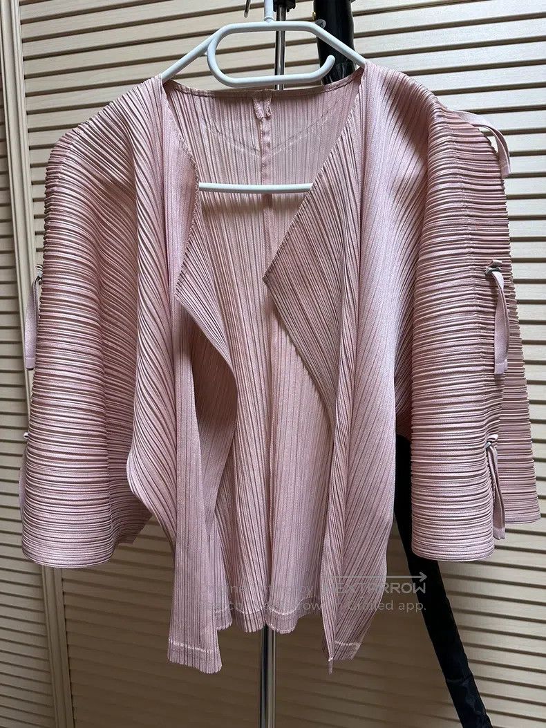 Issey Miyake Issey Miyake size:one size Pearlescent Nude Pink Seaweed C Size S / US 4 / IT 40 - 1 Thumbnail