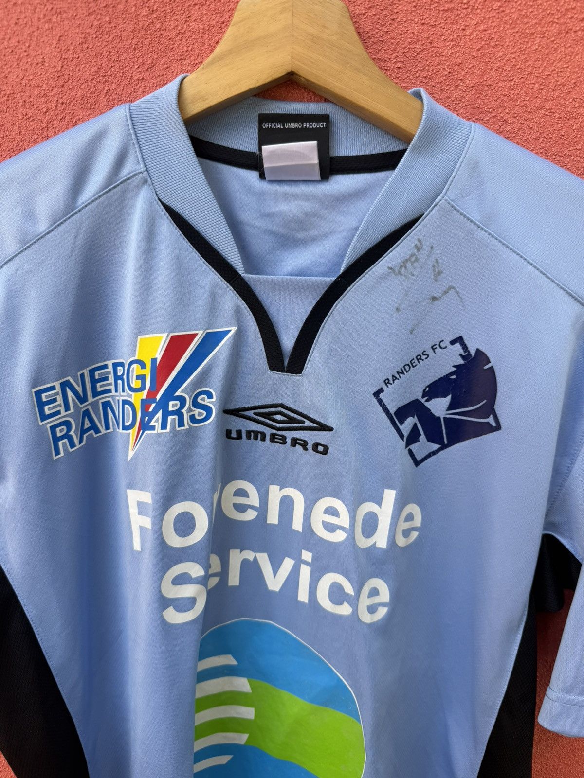 Umbro Matchworn Randers FC x L.Larsen 23 Size US M / EU 48-50 / 2 - 3 Thumbnail