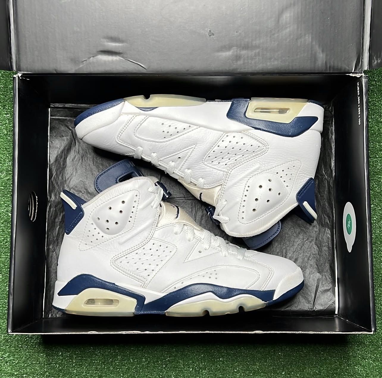 Jordan Brand Air Jordan 6 Retro ‘Midnight Navy’ 2022 Size US 8.5 / EU 41-42 - 2 Thumbnail