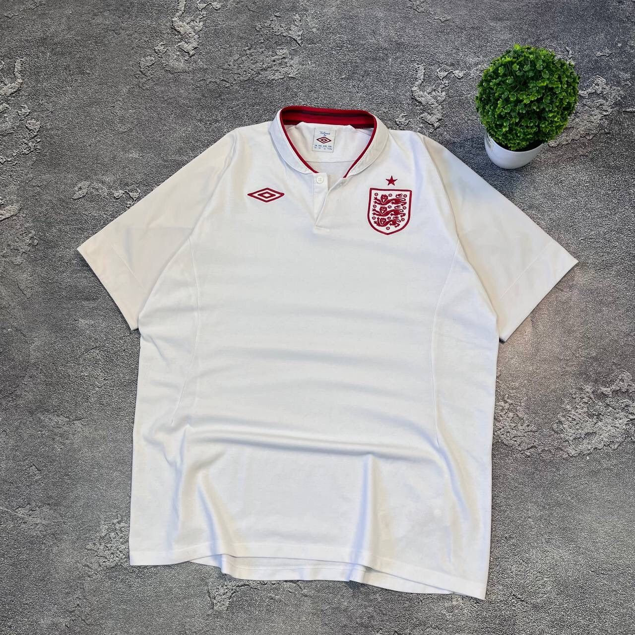 Umbro VTG Umbro England National Team 2012 Home Football Shirt Size US L / EU 52-54 / 3 - 11 Thumbnail