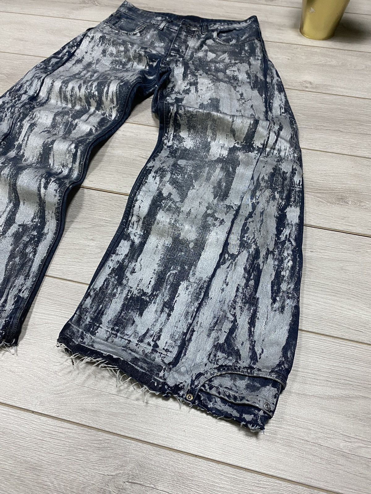 Other Distressed painted jnco style wide dirty jeans designer Size US 31 - 2 Thumbnail